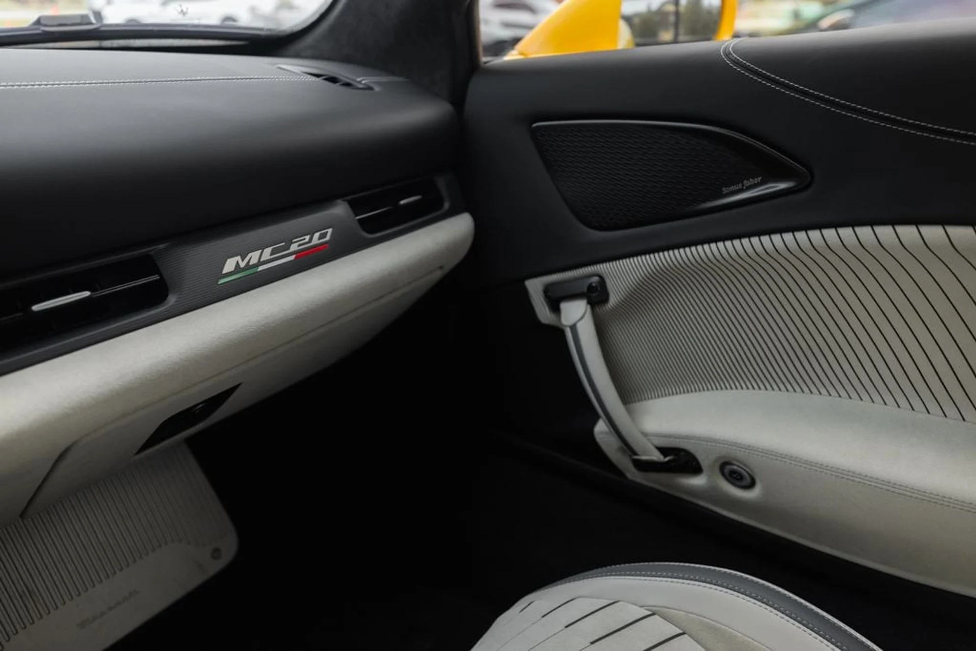 mph037_3766317677_d2edb816a708c0186436b85e688ace61x_be6d0e6211