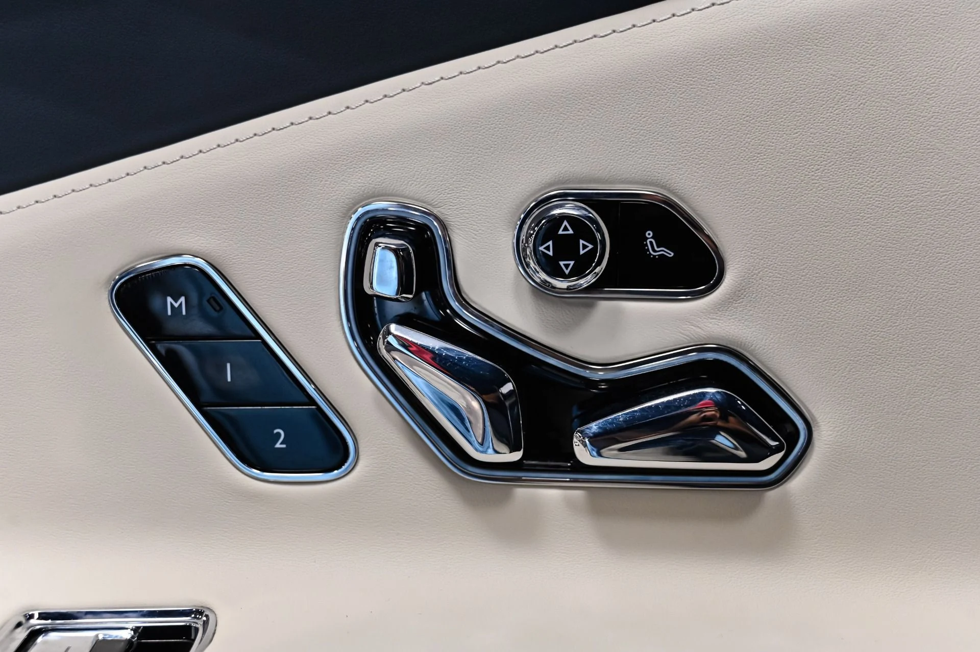 mph037_3773695930_Used_2022_Bentley_Flying_Spur_V8_1790876824_ab9f7d6fca