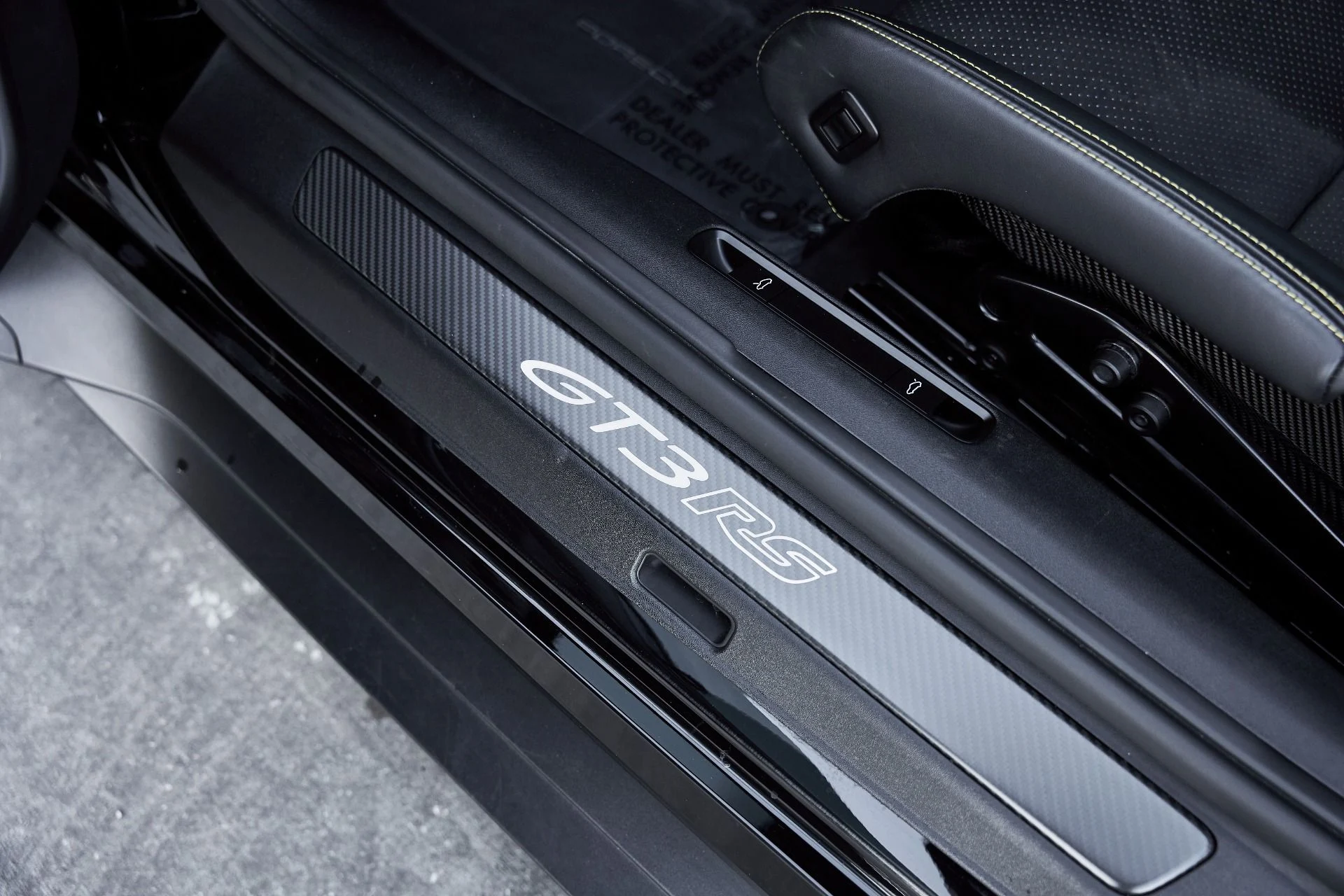 mph037_3775595771_Used_2024_Porsche_911_GT_3_RS_1766112771_d04acbb447