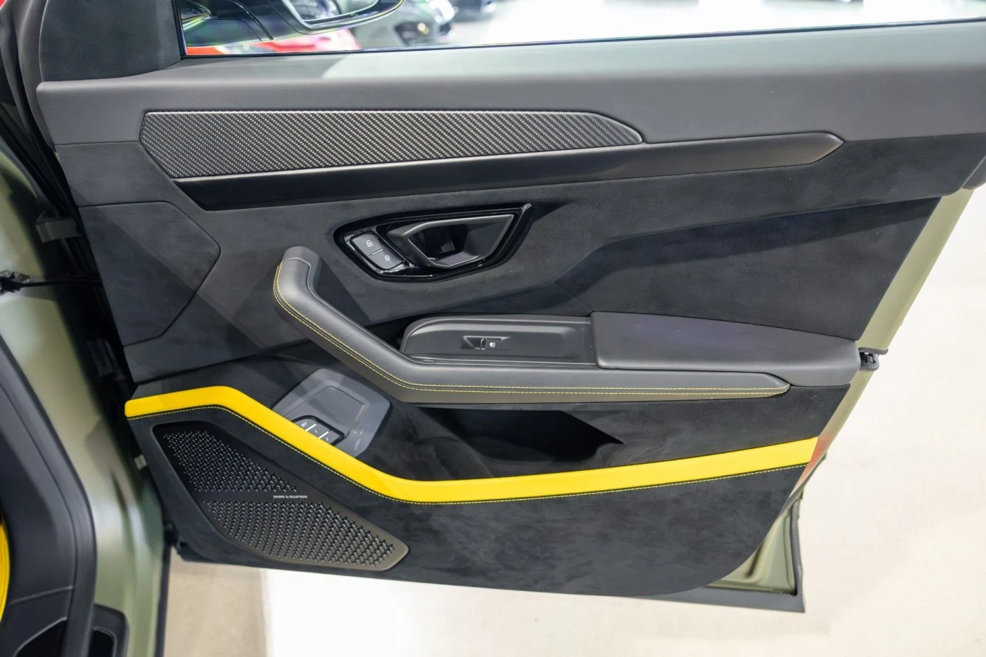 mph037_3777456553_UA_cffbe7f670