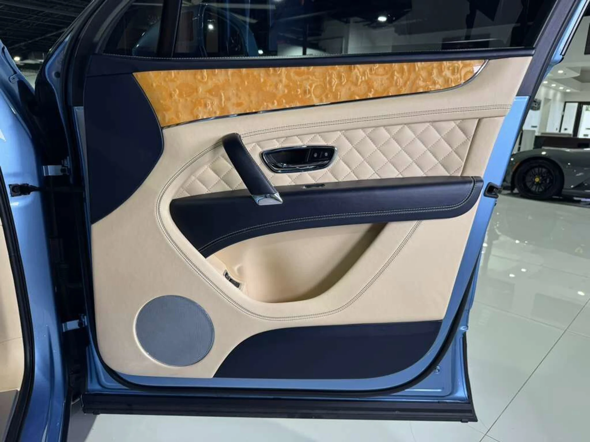 mph037_3794440918_bf0cfde7fd7ce7c6dd48088b459db8ed_b8441618cf