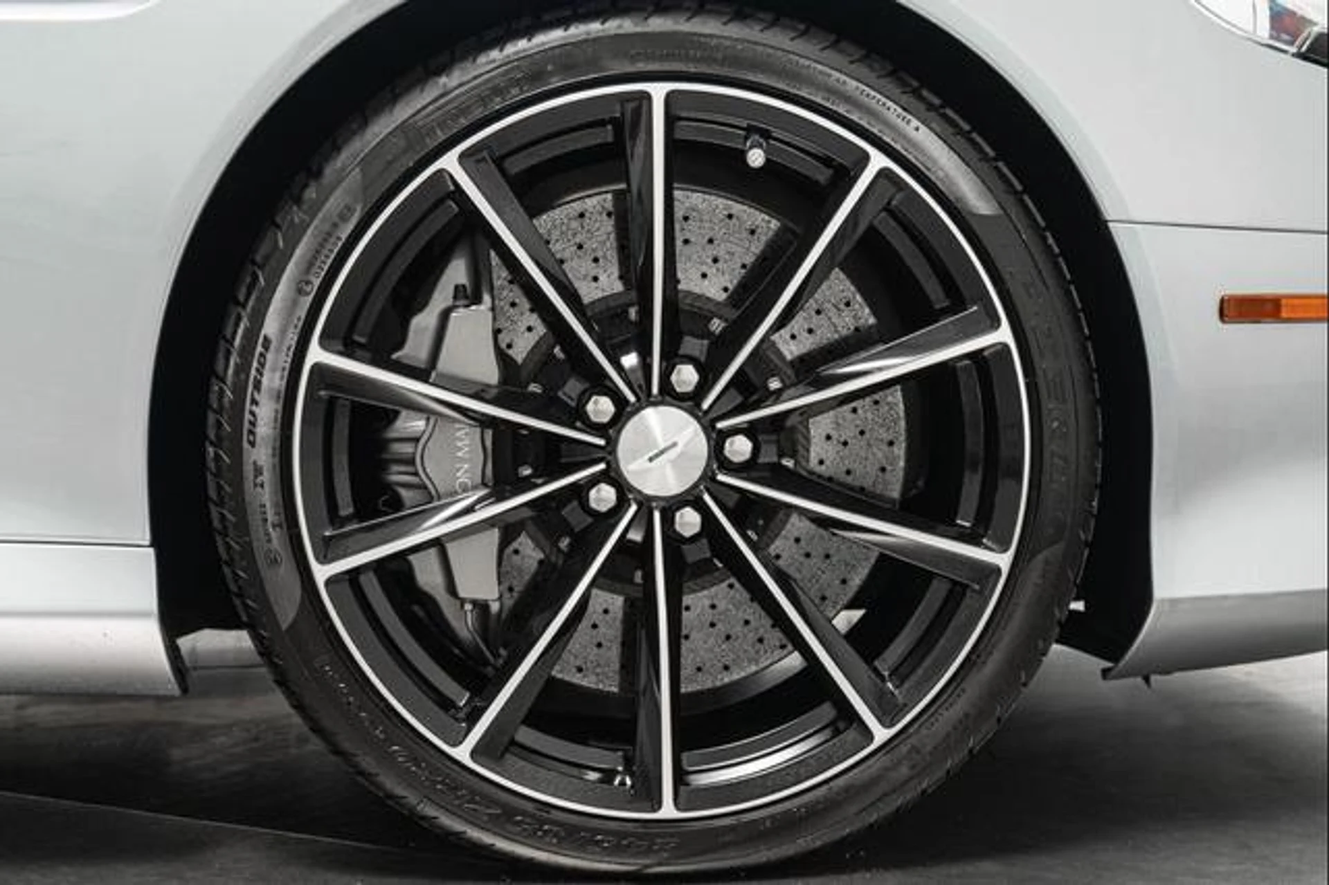 mph037_3811979254_Uol_P_00_OW_Oz_Fc_O_ah_Ulqd_D01_Io_I_44352dc665