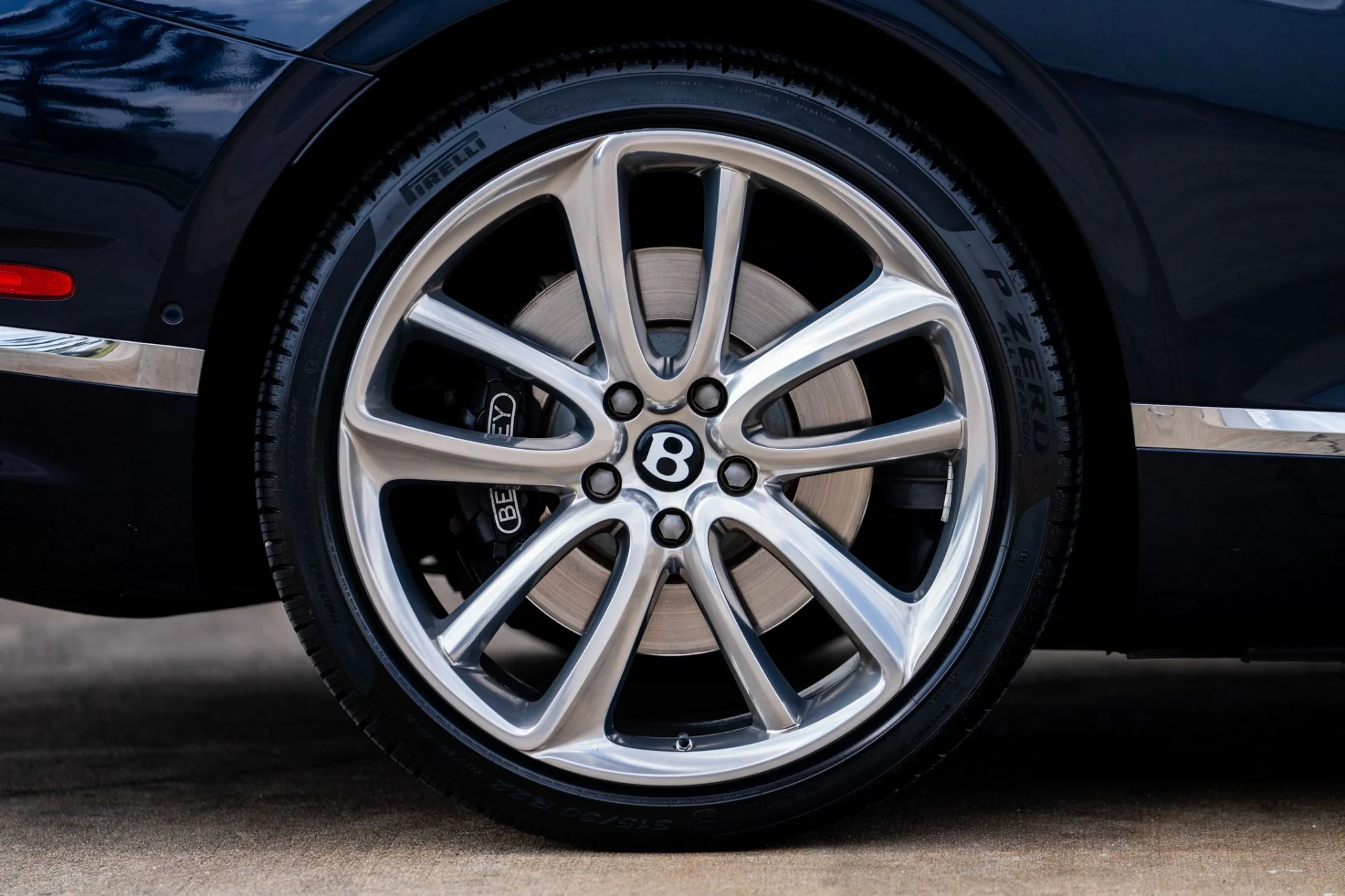 mph037_3813330980_Used_2022_Bentley_Continental_GT_V8_1761245166_38340b7053