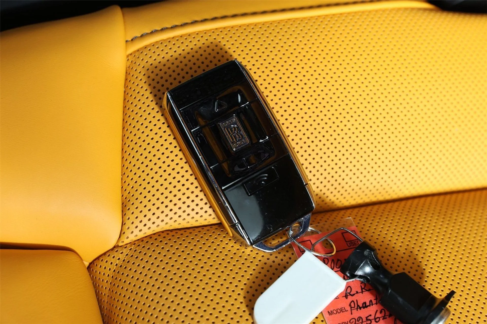 mph037_3813332647_01bb353615cc71629fed5b874c929770_7ffc1a21d2