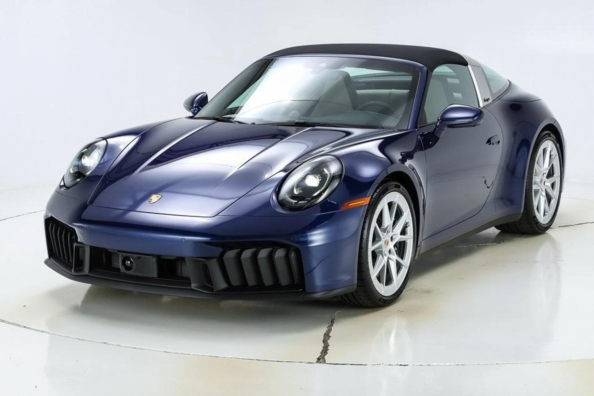 mph037_3818570891_Rf_NERDYA_Md_QG_Jy_Eij0p6_P_Yahy_Y_7144b0d6cf