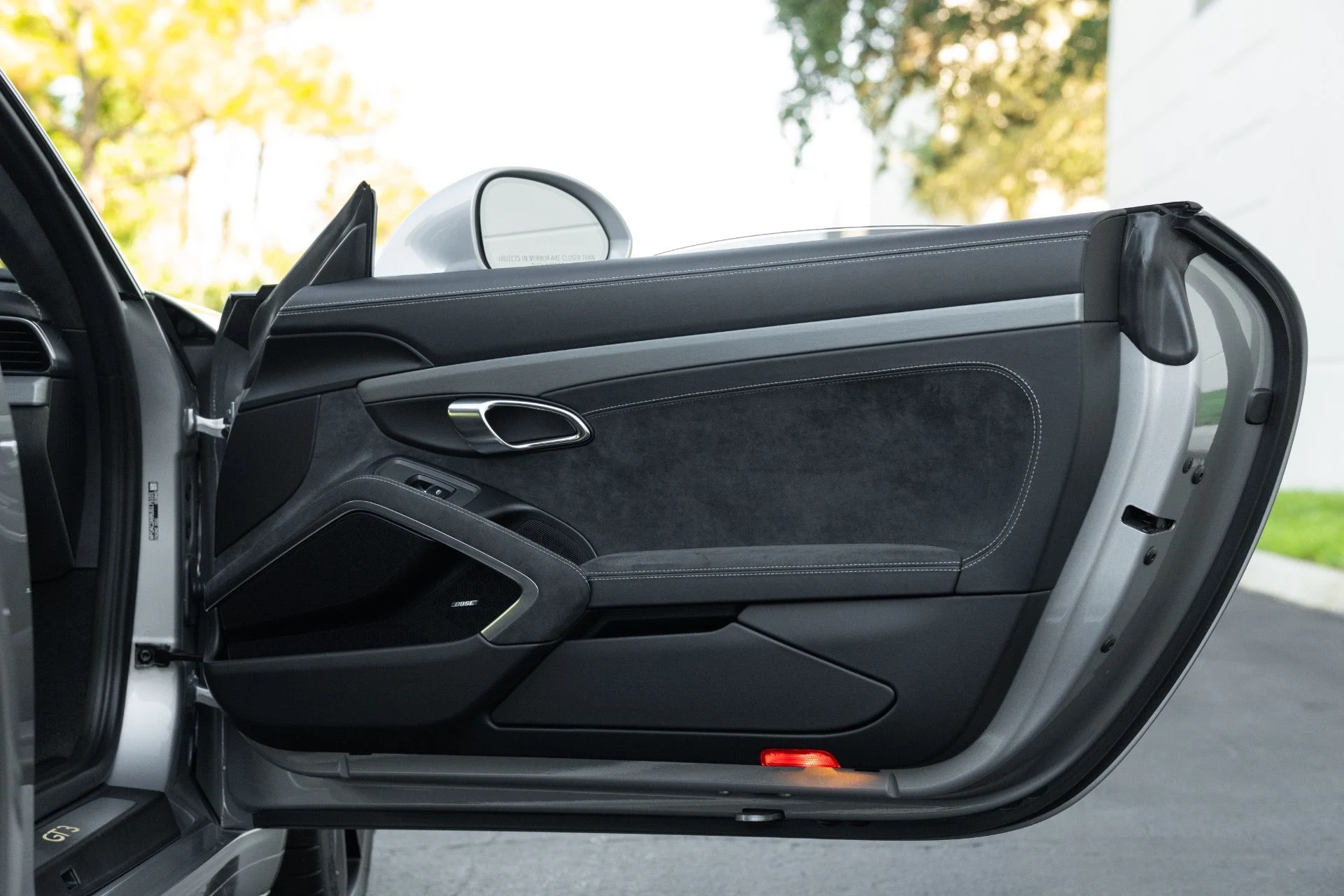 mph037_38189625_Used_2018_Porsche_911_GT_3_1761946041_5887d33f3e