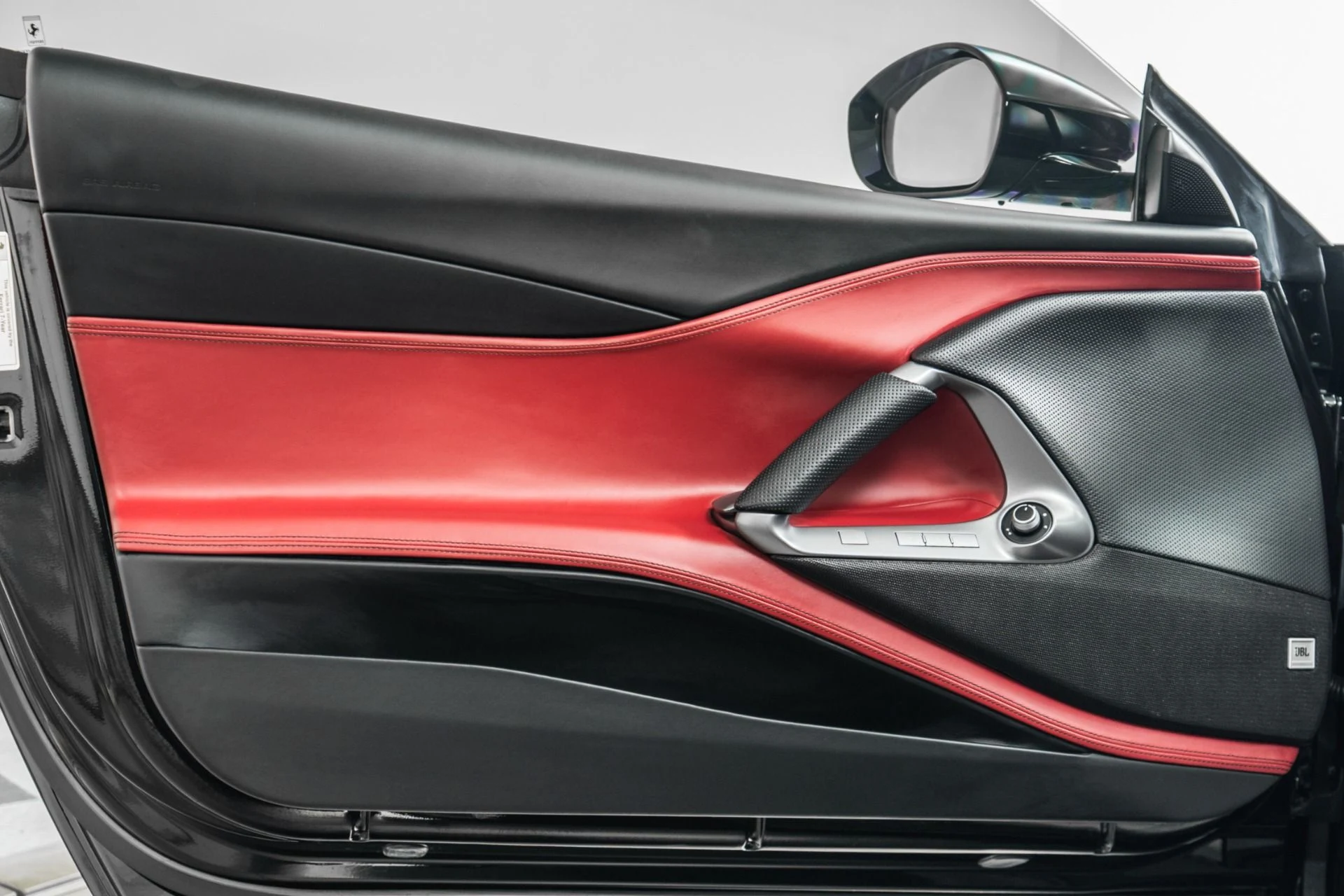 mph037_3843454585_Used_2020_Ferrari_812_Superfast_1775841371_a22dfbda47