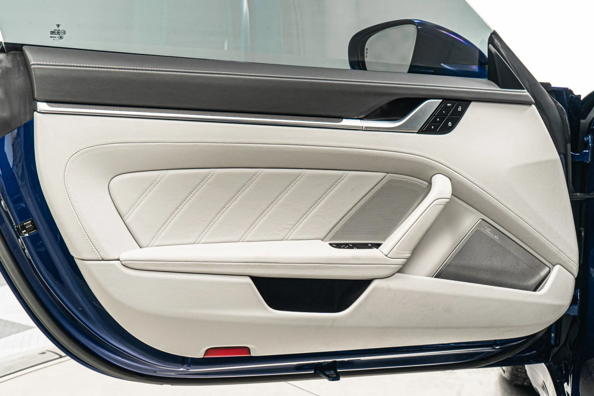 mph037_3844638078_Used_2022_Porsche_911_Turbo_S_Burmester_High_End_Audio_Sport_Exhaust_1758922499_e7aa99e481