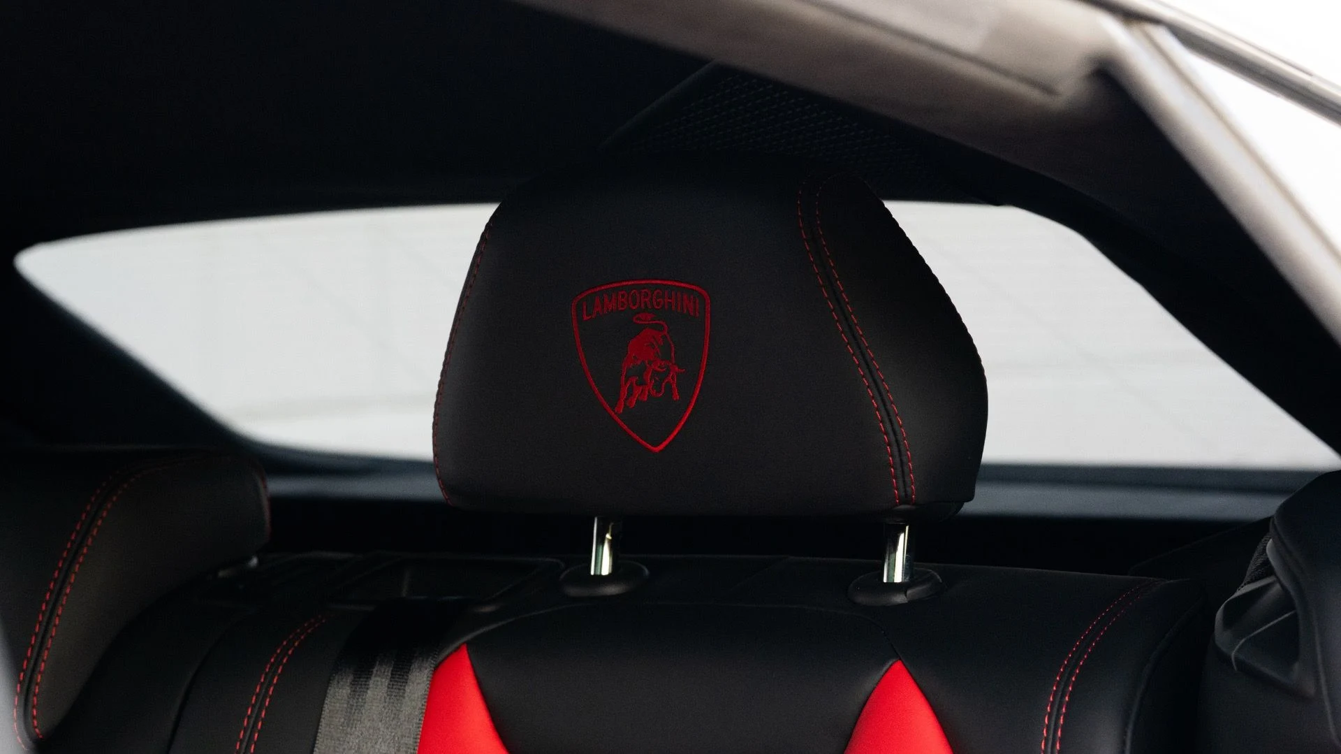 mph037_3857654456_Used_2021_Lamborghini_Urus_1754681958_0016bf6163