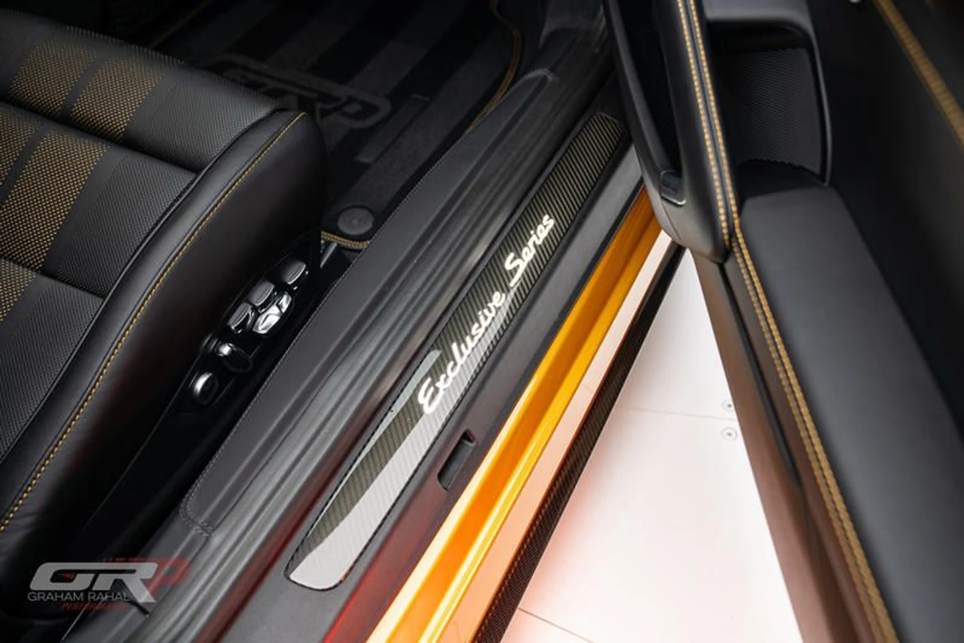 mph037_3862293321_90616_C66_7_D99_4_BC_4_BACD_C88_C48_F36_D34_298208c96f