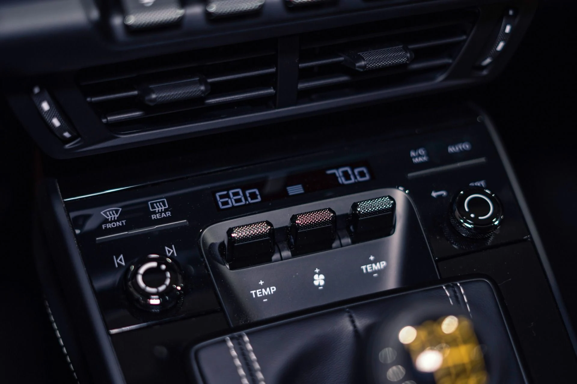 mph037_3866732321_Used_2026_Porsche_911_GT_3_Touring_Lugano_Blue_Lightweight_Package_1777381470_813cd7340c