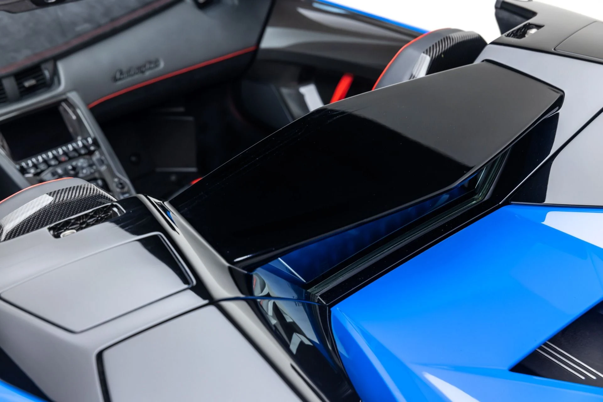 mph037_3867064706_7478_p38_l_070e5e469b