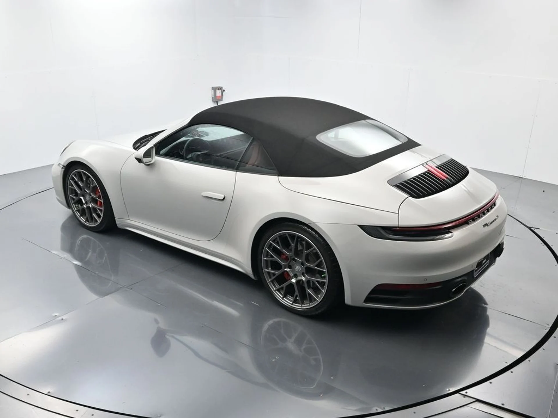 mph037_38786166_8a6a47605f843ae364ef3e748dc4fe9d_3c57640c39