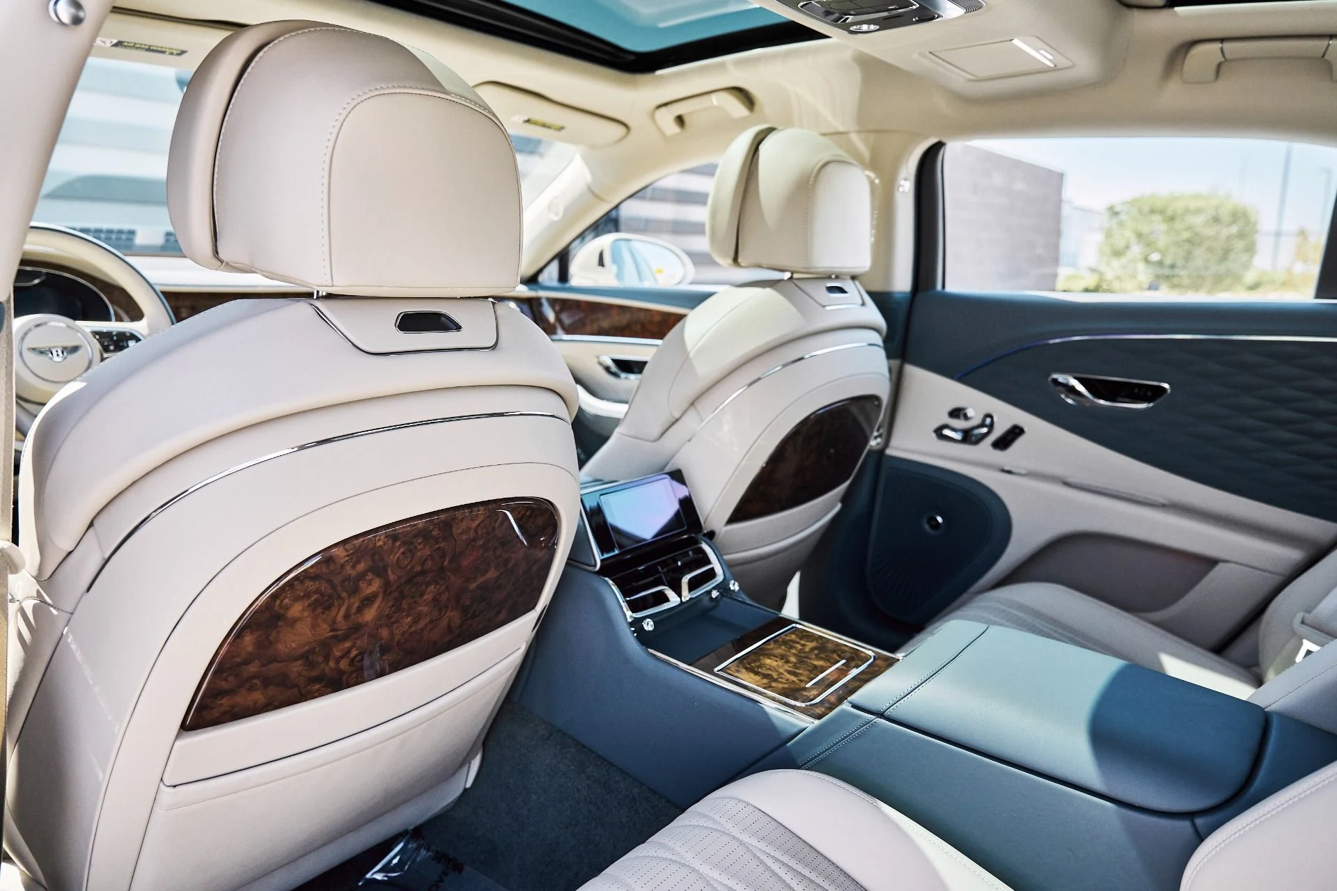 mph037_387978481_Used_2022_Bentley_Flying_Spur_W12_1781229037_2cefc3903b