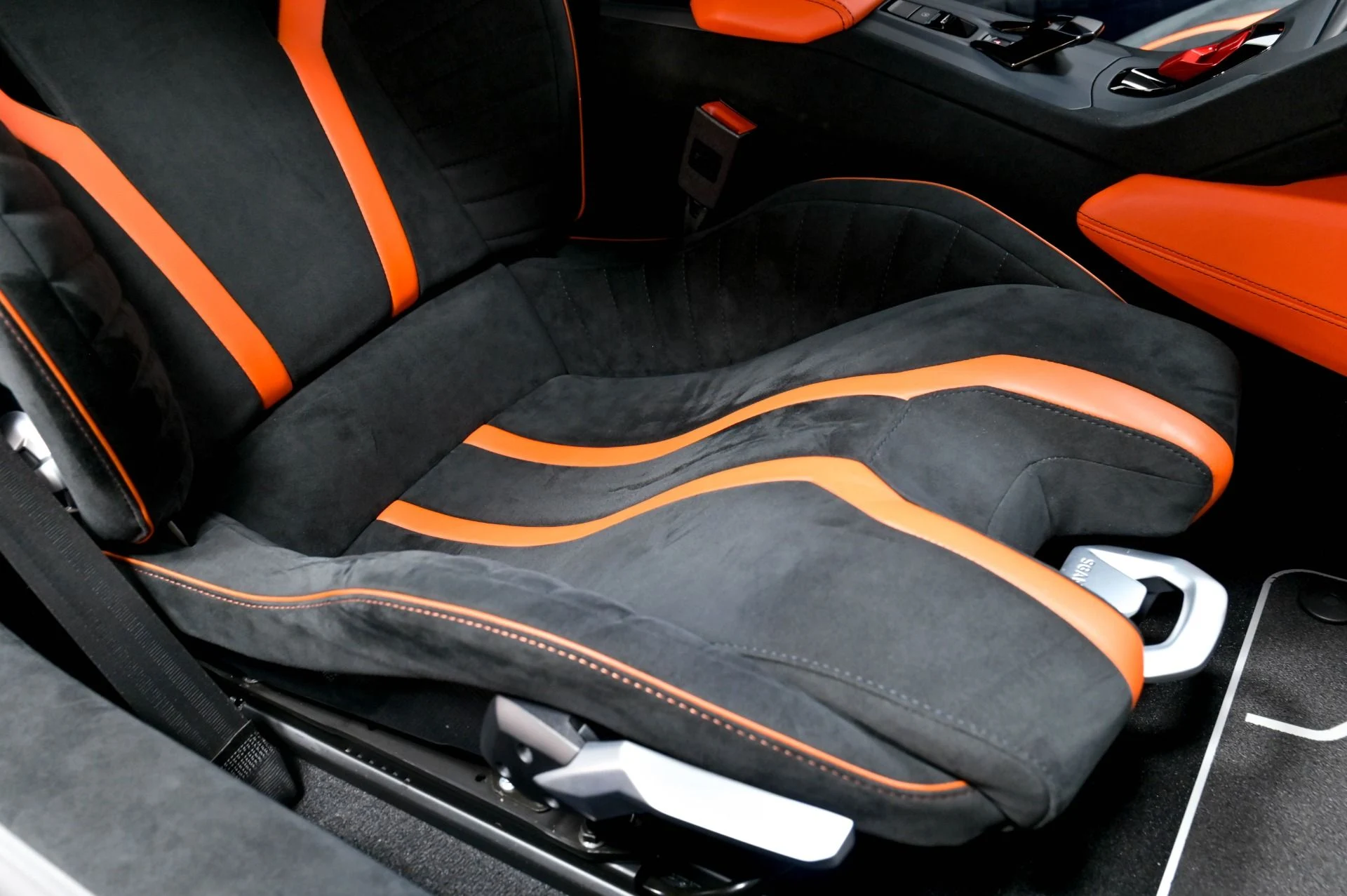 mph037_3885795672_Used_2023_Lamborghini_Huracan_STO_1782768591_6d9cd8e40d