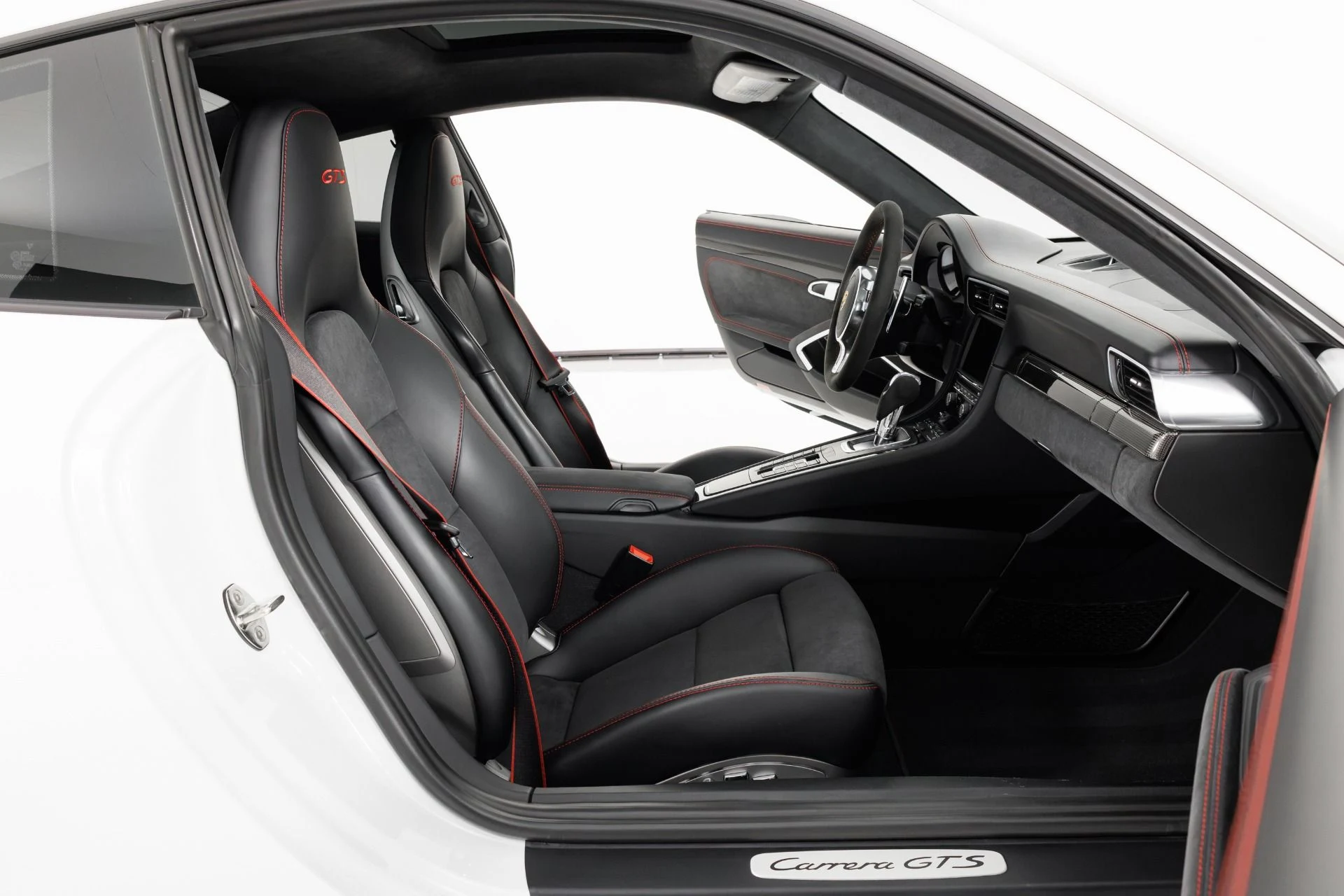 mph037_3891084528_Used_2016_Porsche_911_Carrera_GTS_1792778178_15c3e9c8c4