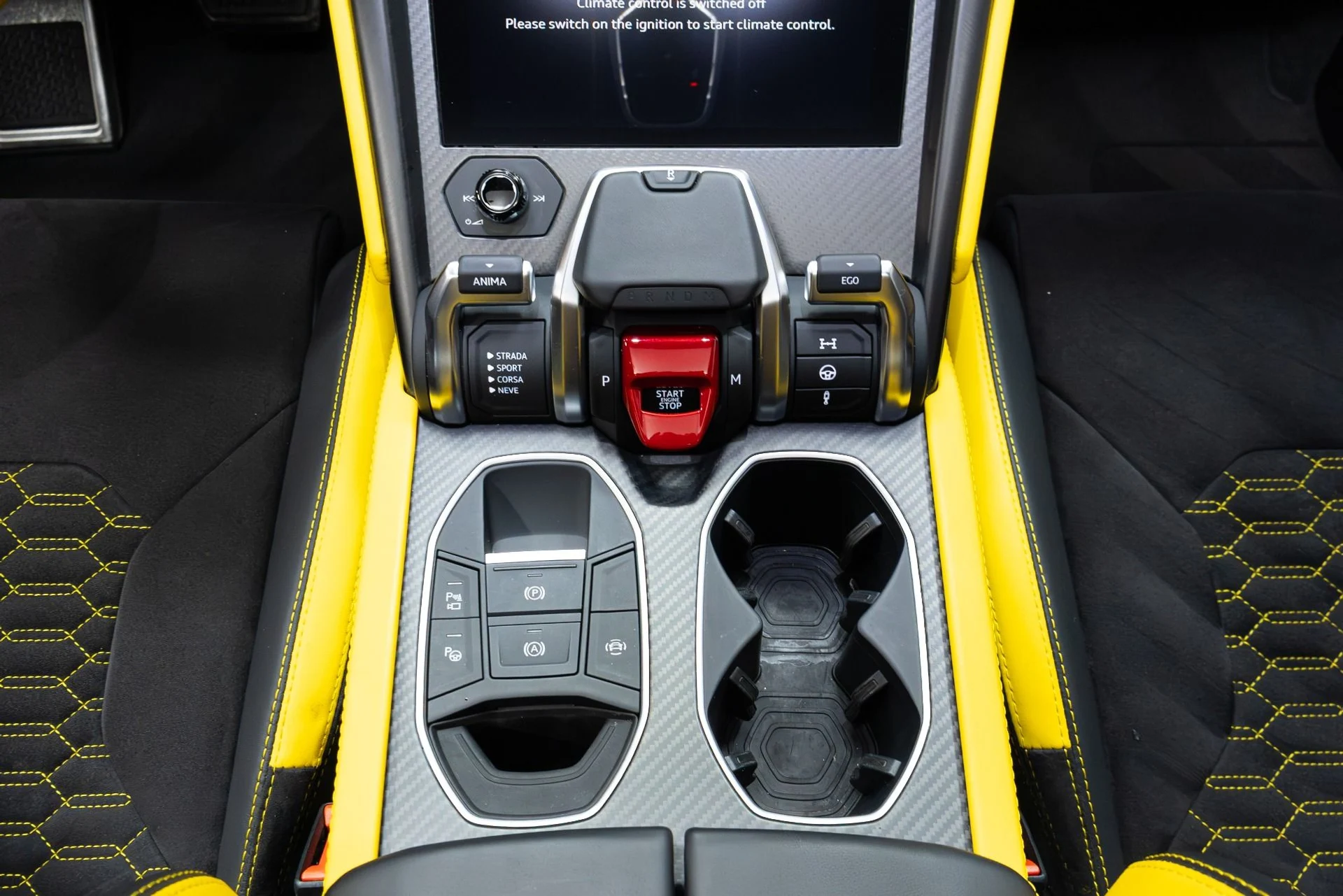 mph037_3894745399_Used_2022_Lamborghini_Urus_Graphite_Capsule_1775757245_02d7f6c050