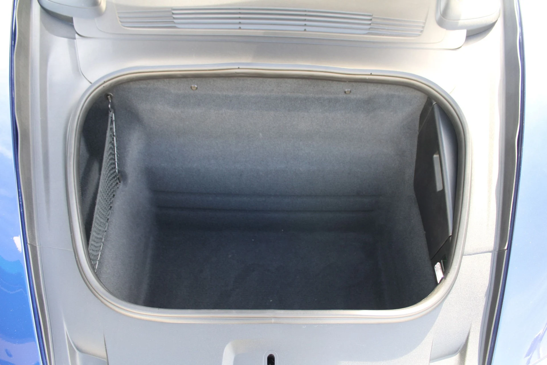 mph037_390303701_91a9f55055736d9fc97920598f5bfd47x_eee5d1ef00