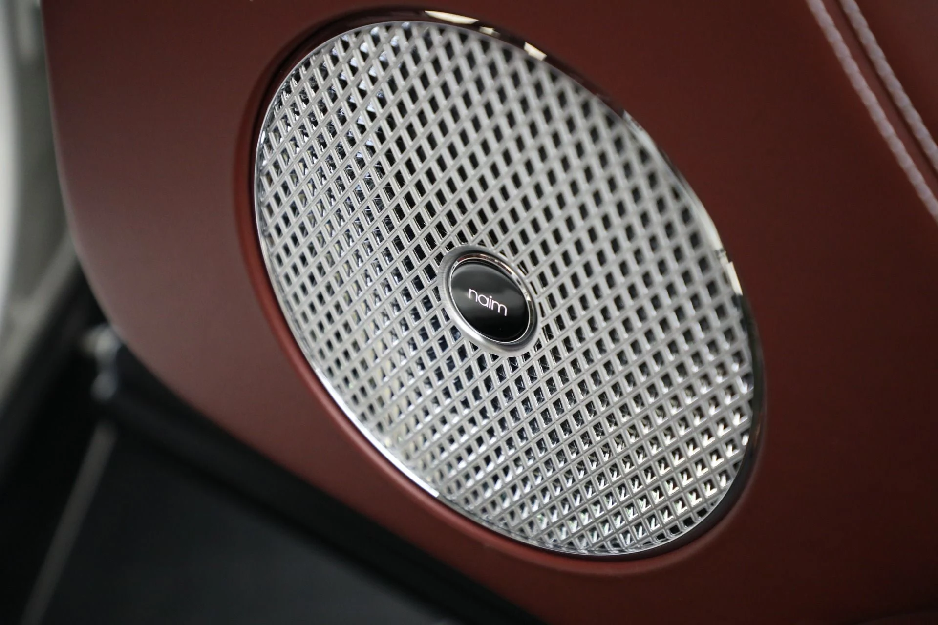 mph037_3916943865_Used_2025_Bentley_Bentayga_S_Black_Edition_9e2e011484