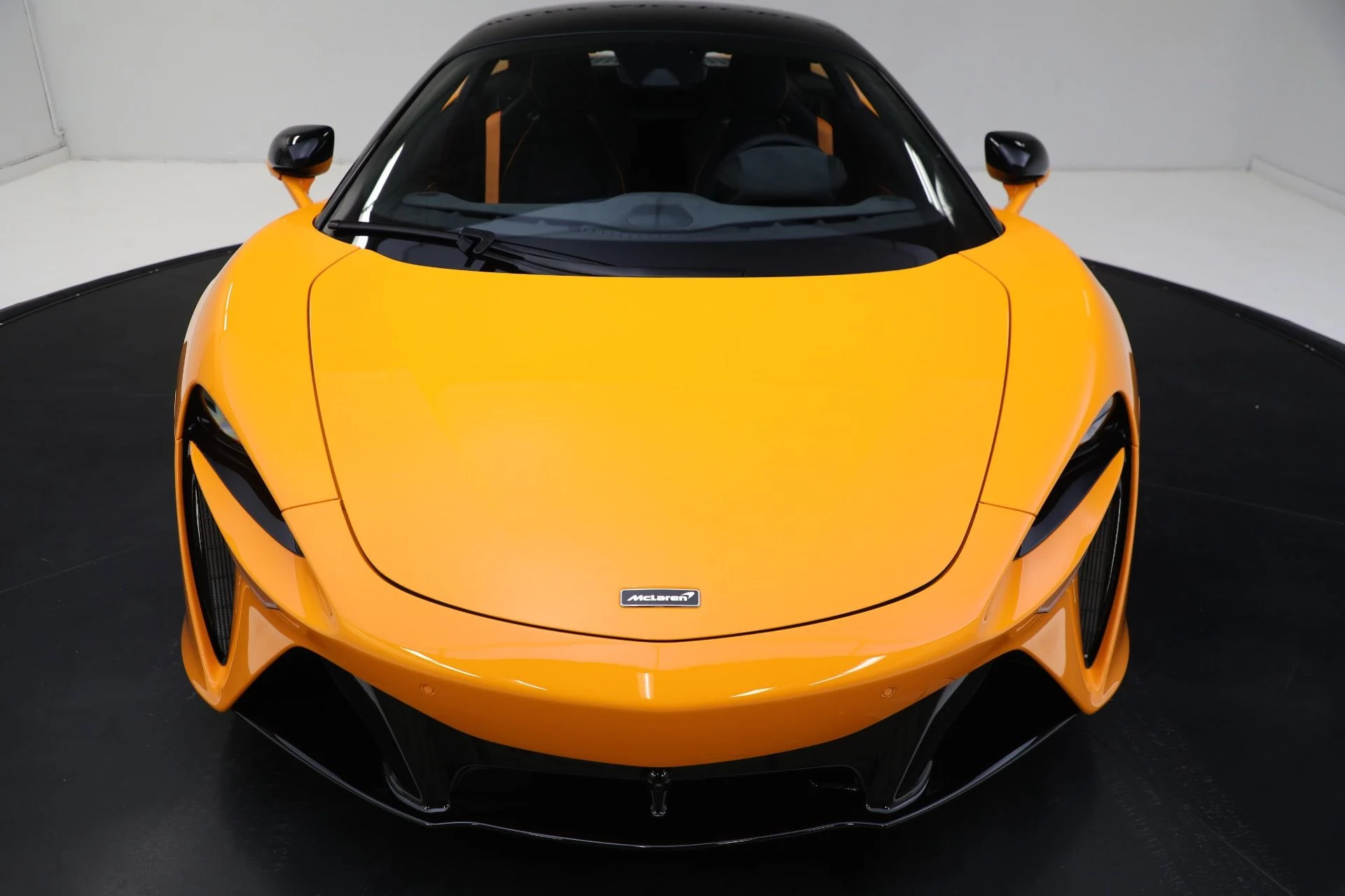 mph037_3921580709_Used_2024_Mc_Laren_Artura_Performance_8a635f3453