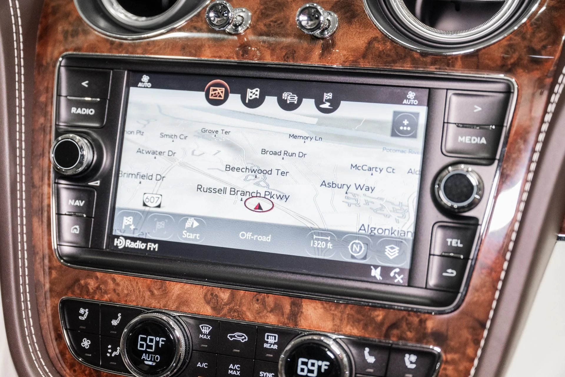 mph037_3922458581_Used_2017_Bentley_Bentayga_W12_1791218079_6cbbcca384