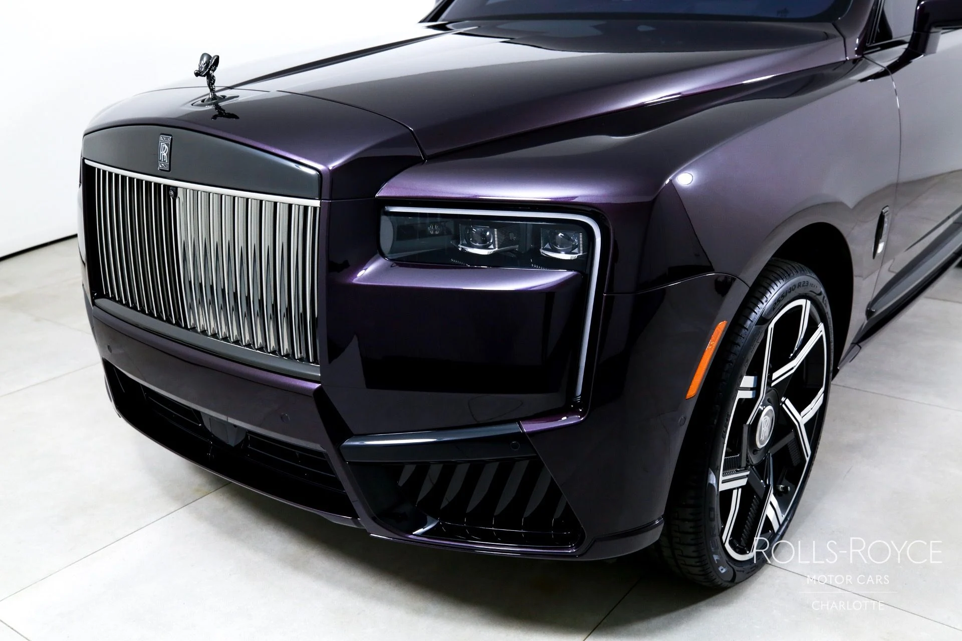mph037_3923744717_Used_2025_Rolls_Royce_Black_Badge_Cullinan_1750950726_344d671997