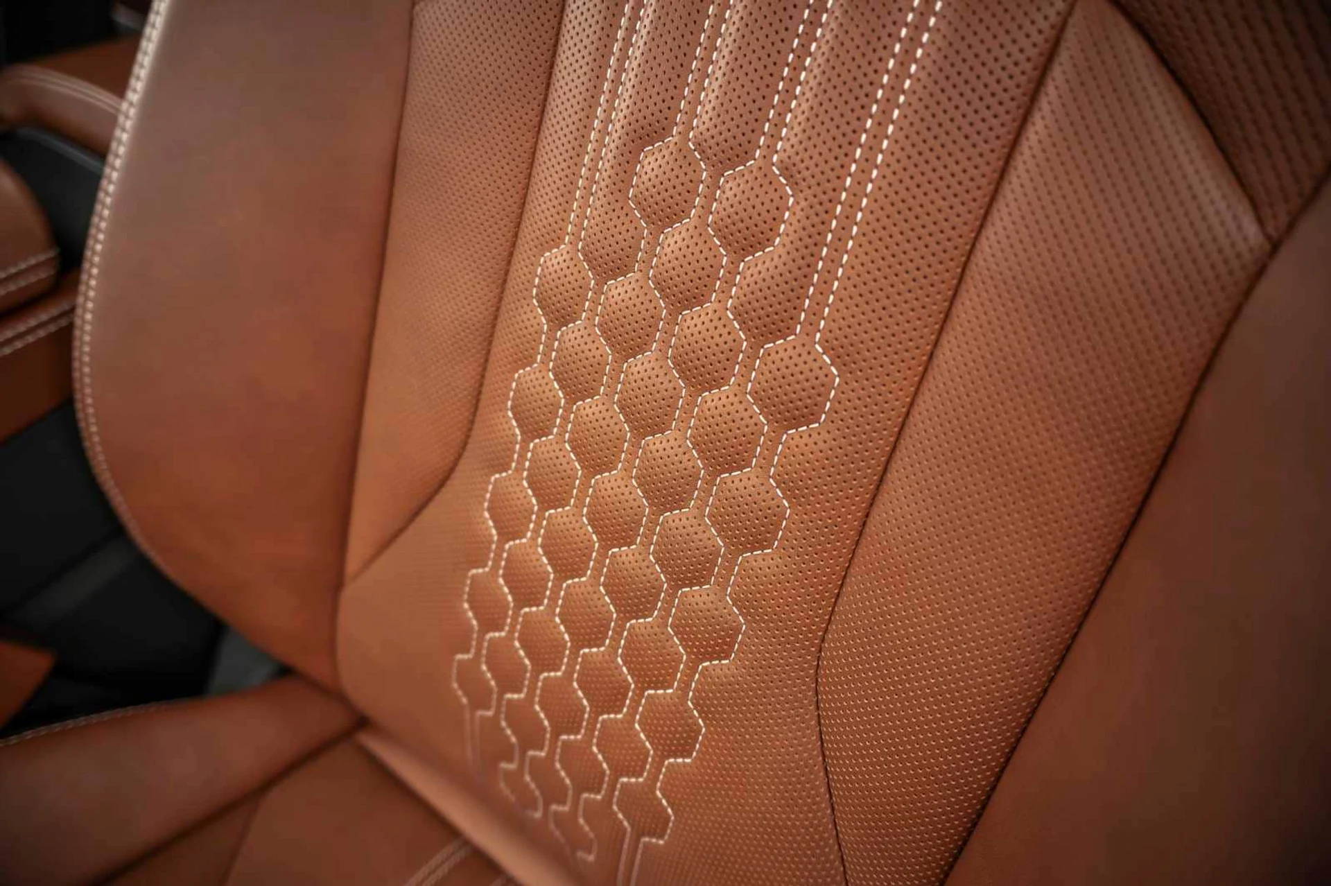 mph037_3926957999_fe6f8488fd6fa5795550fd1f519eb732x_48d9705695