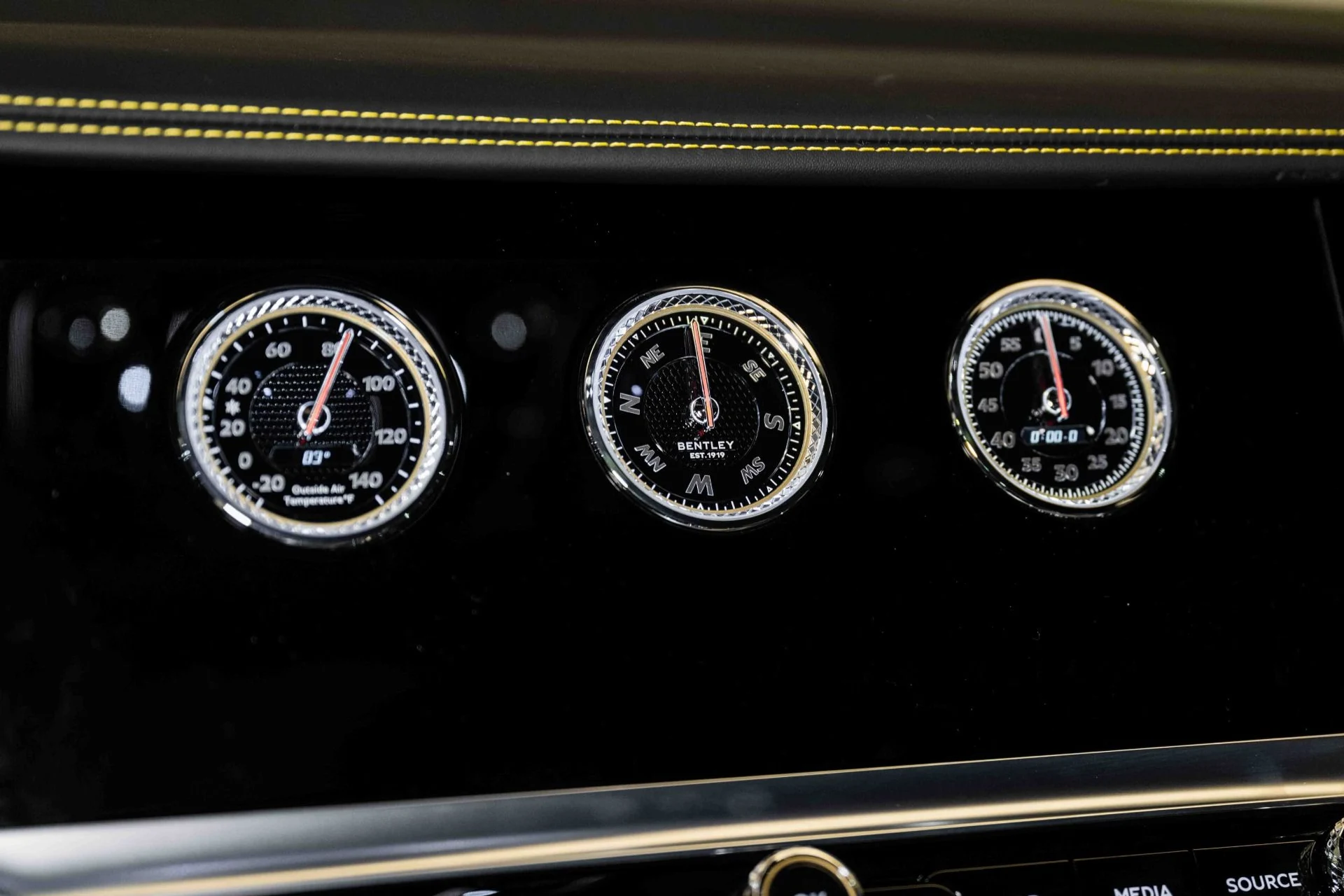 mph037_3934117135_Used_2024_Bentley_Flying_Spur_S_Hybrid_1749914202_b0f899aabe