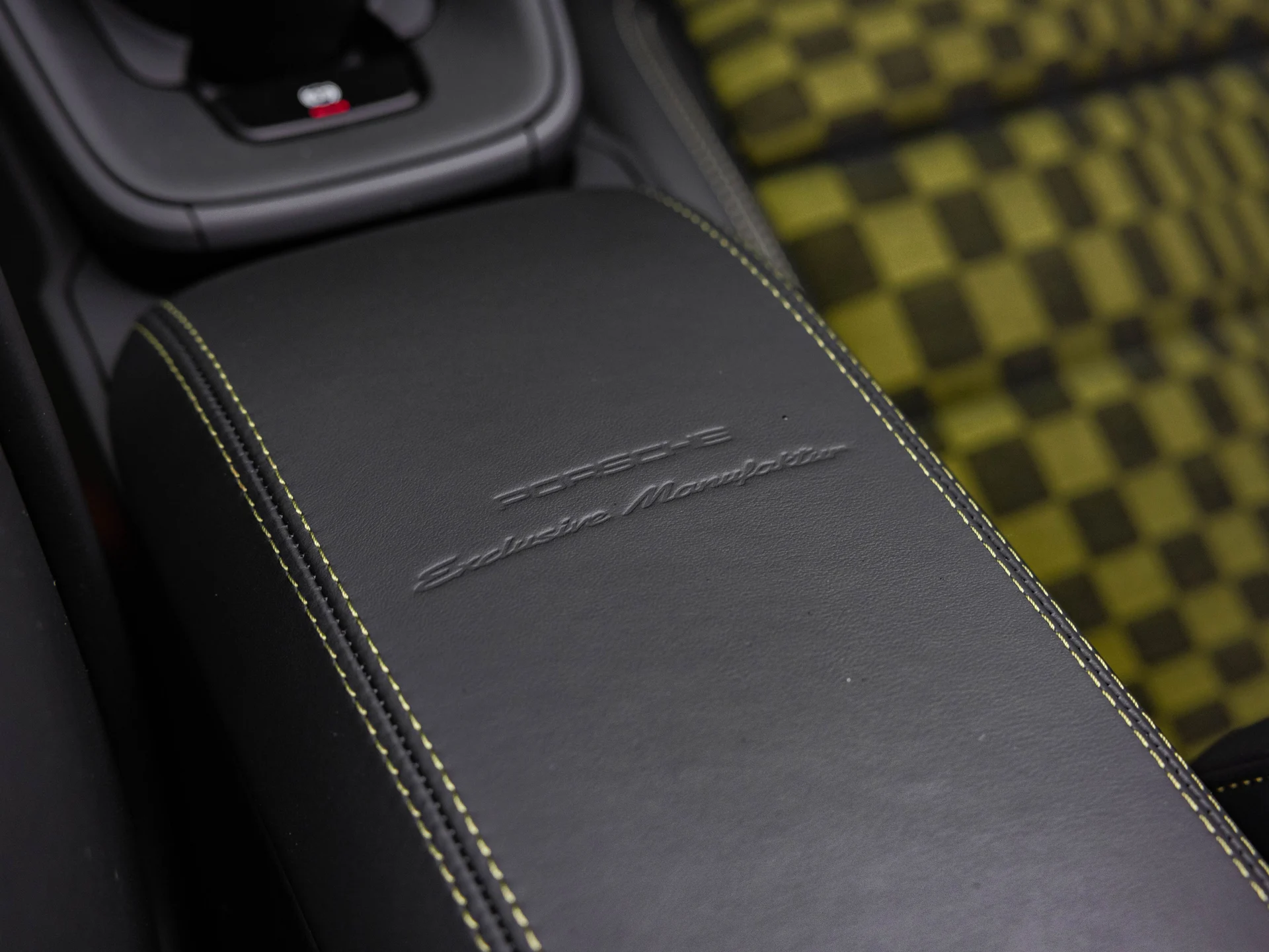 mph037_3949041869_911094d22604983df64d75b70a6dd8ee_373bcf3585