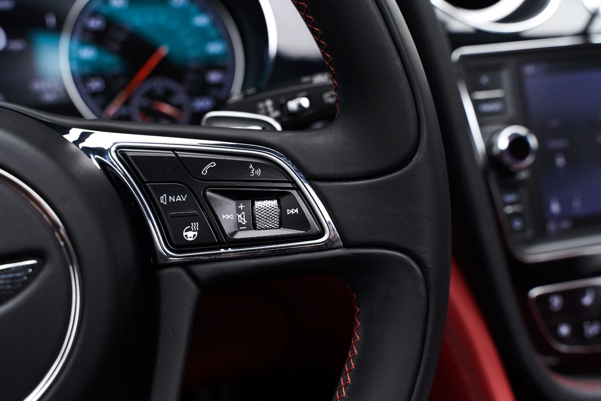 mph037_3951871600_Used_2017_Bentley_Bentayga_W12_1648839971_2fdc830686