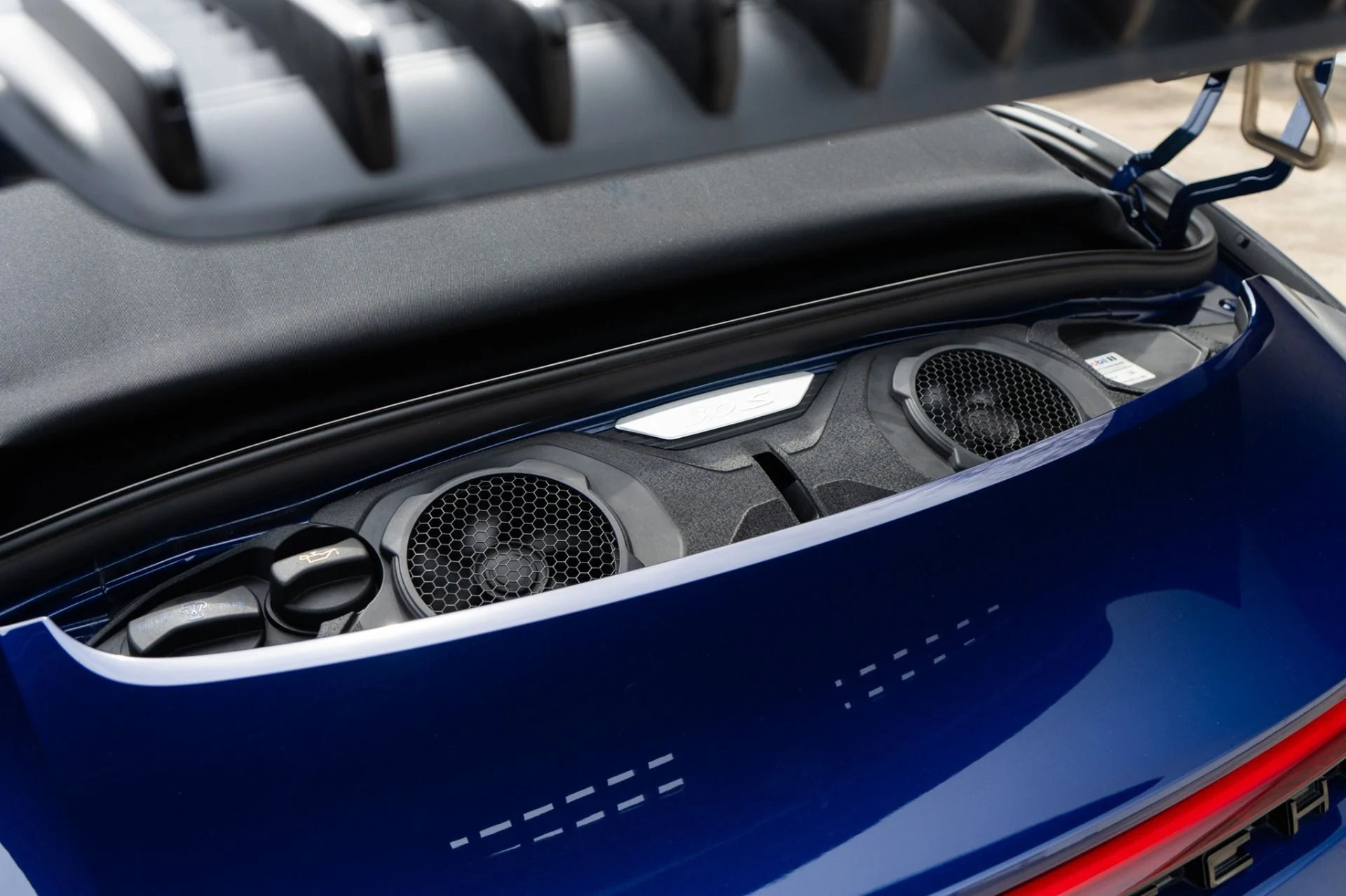 mph037_3953178445_Used_2021_Porsche_911_Carrera_S_1769812608_a80c868870