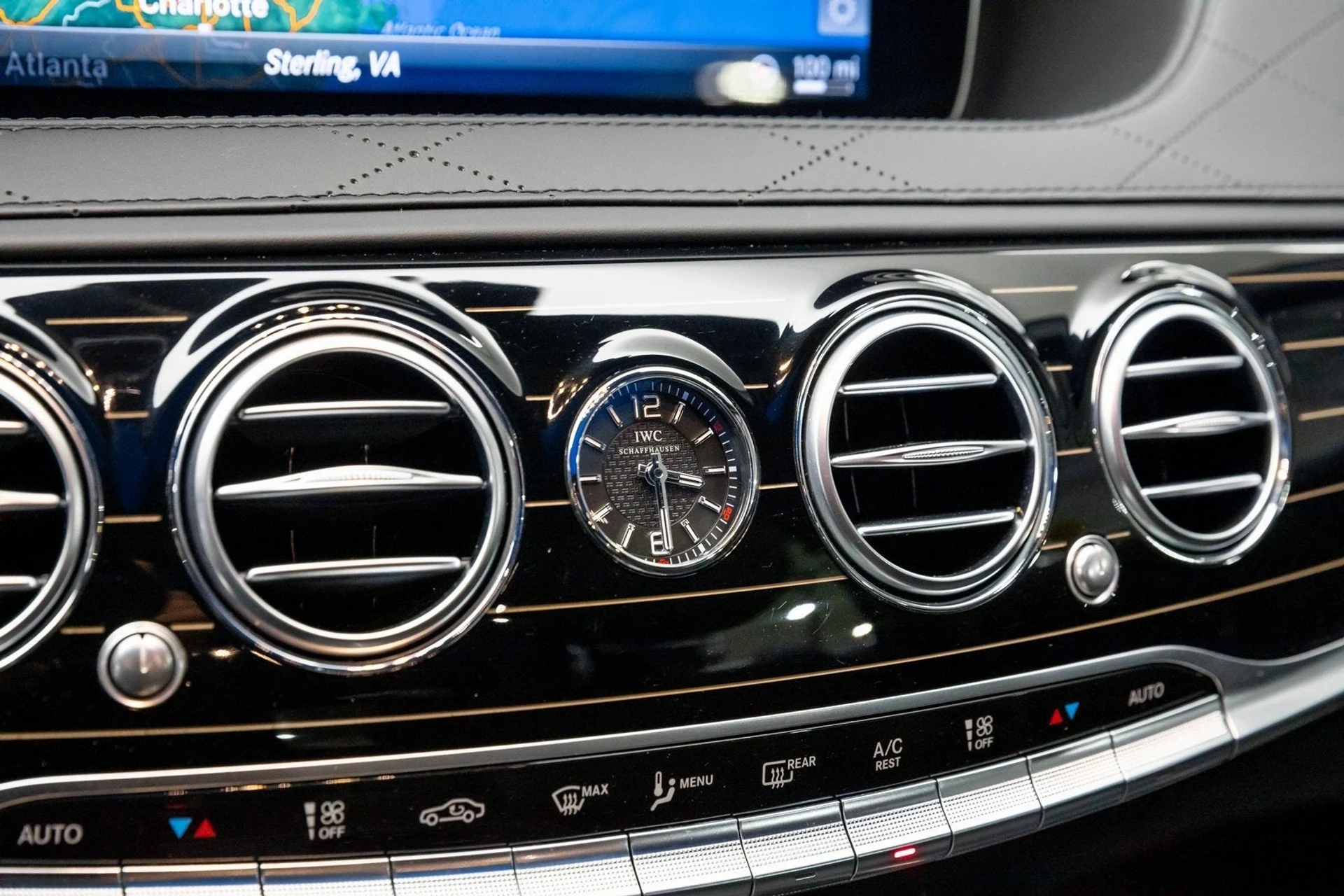 mph037_3974601085_38_0092333aea