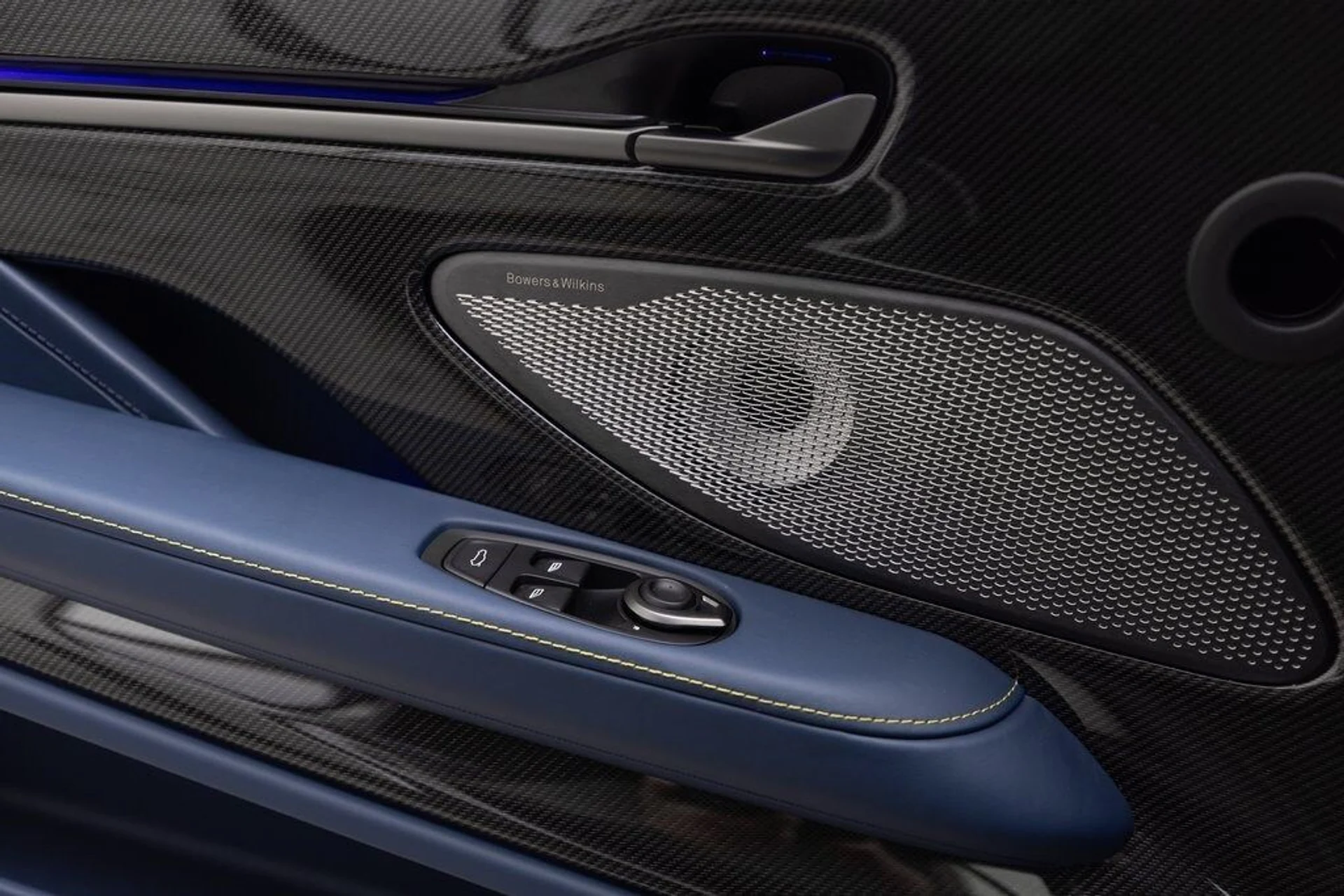 mph037_3989680322_7fdabda8b02da312acd6a9f5920b3057x_8091981214