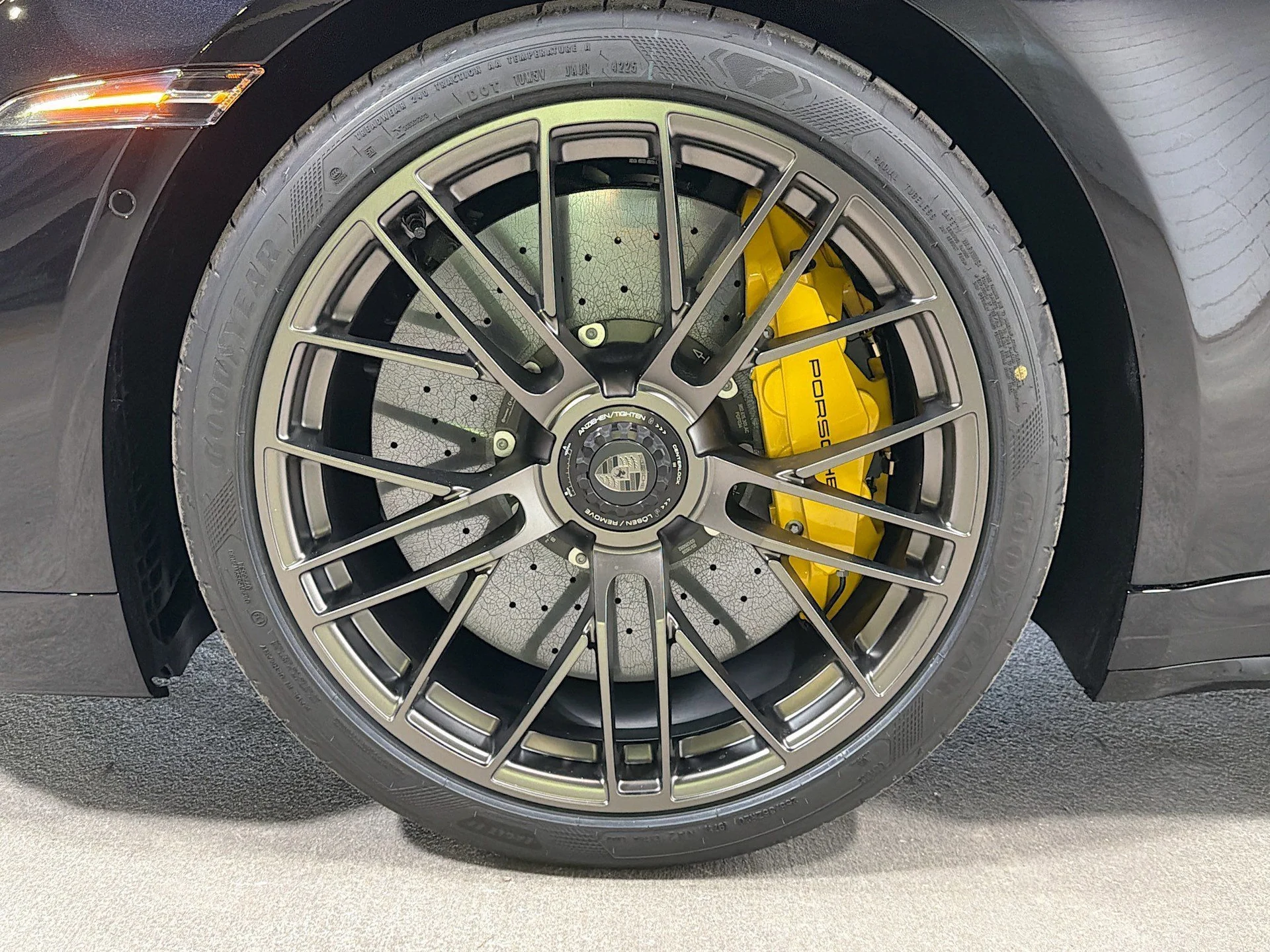 mph037_3995085787_cbbd05ad982a8a82031a5f40356dab7d_9239b781e9