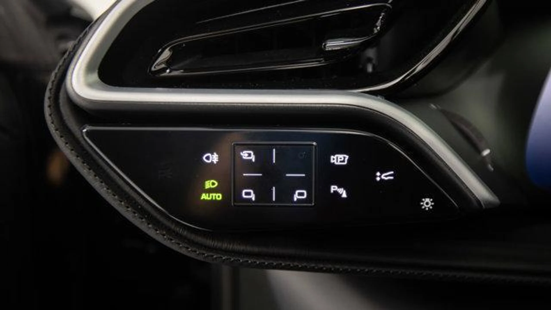 mph037_3999050797_s_I1t64x2fw_KZ_3_Uzhn_B1whe_Zqm_Q4_b25dd7a0d6