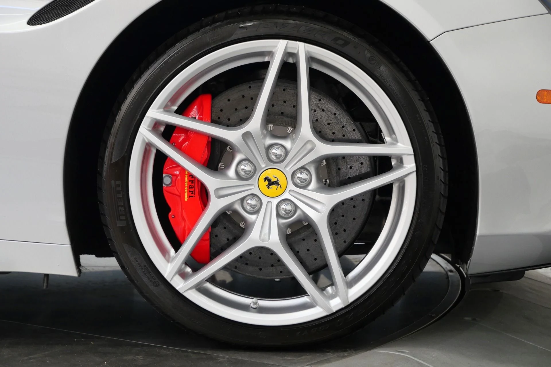 mph037_4022979924_Used_2017_Ferrari_California_T_Extremely_Low_Miles_Ventilated_Seats_Beautiful_1776794649_de481bd846