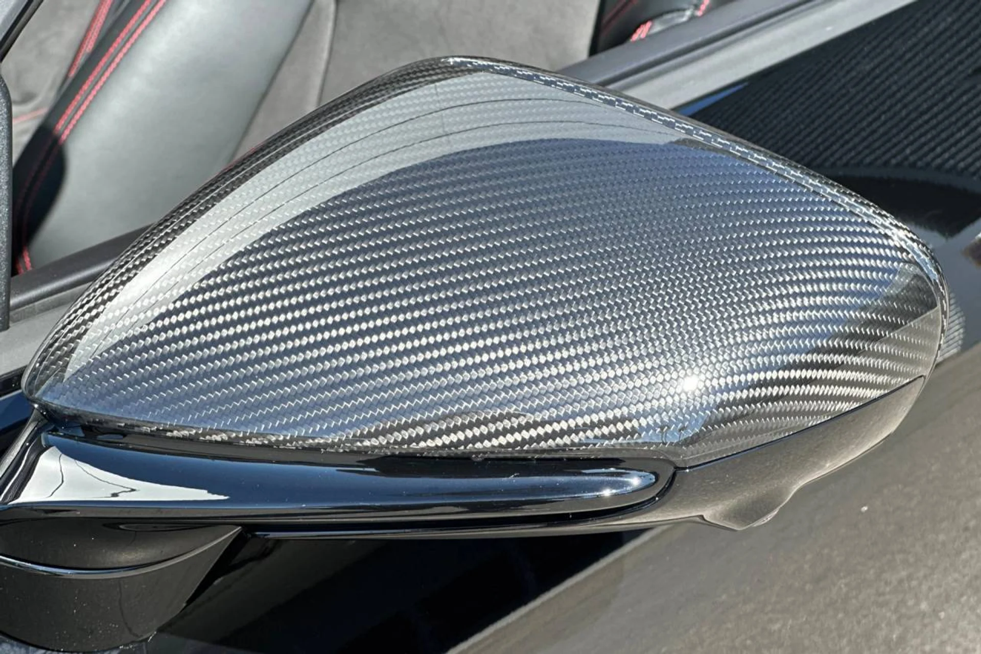 mph037_402300772_1280_c0093ca6da