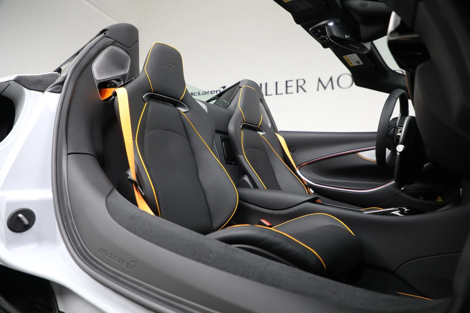 mph037_4025006483_New_2025_Mc_Laren_Artura_Spider_Tech_Lux_0936f198c9