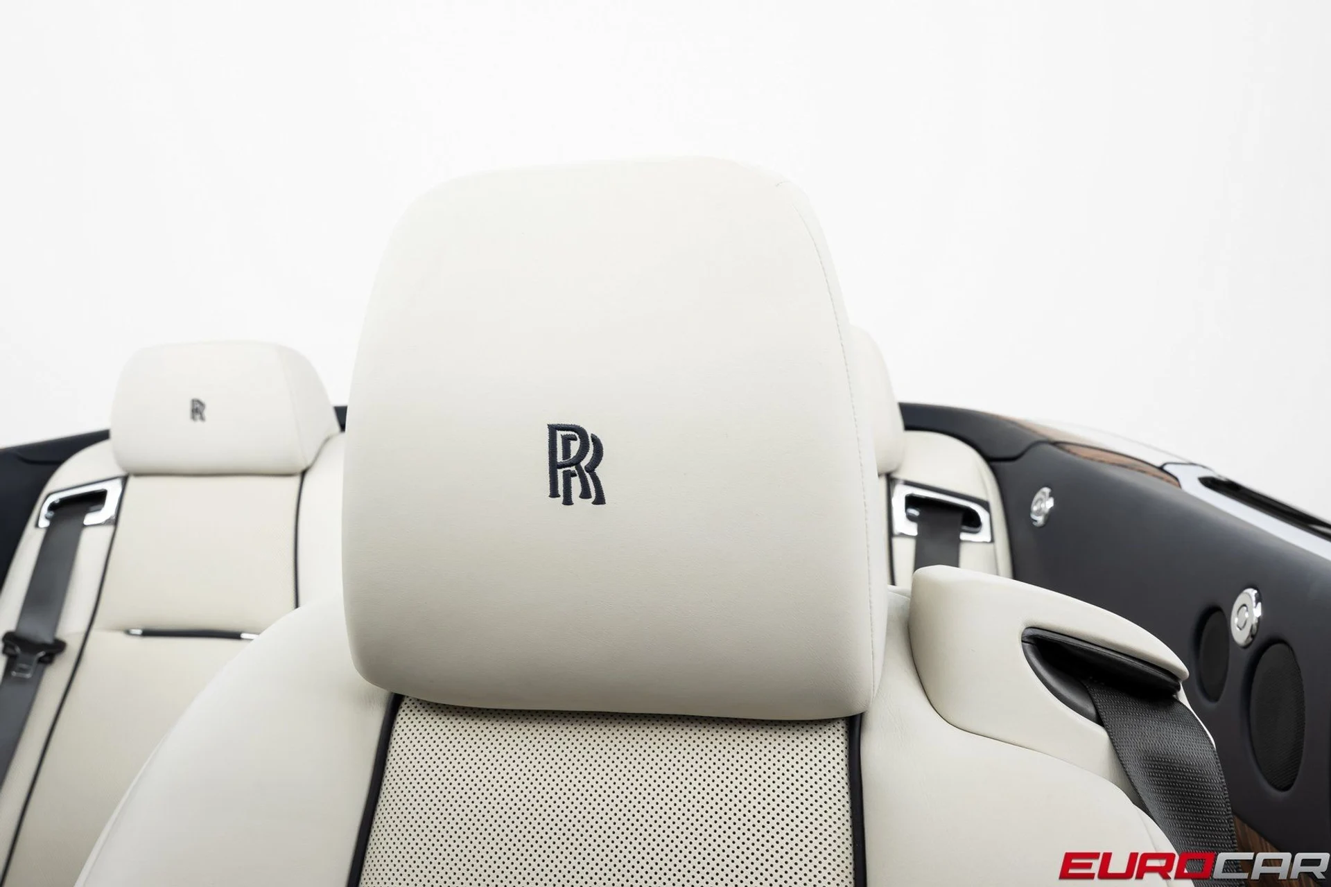 mph037_4027919860_image_38_d7f85b2208