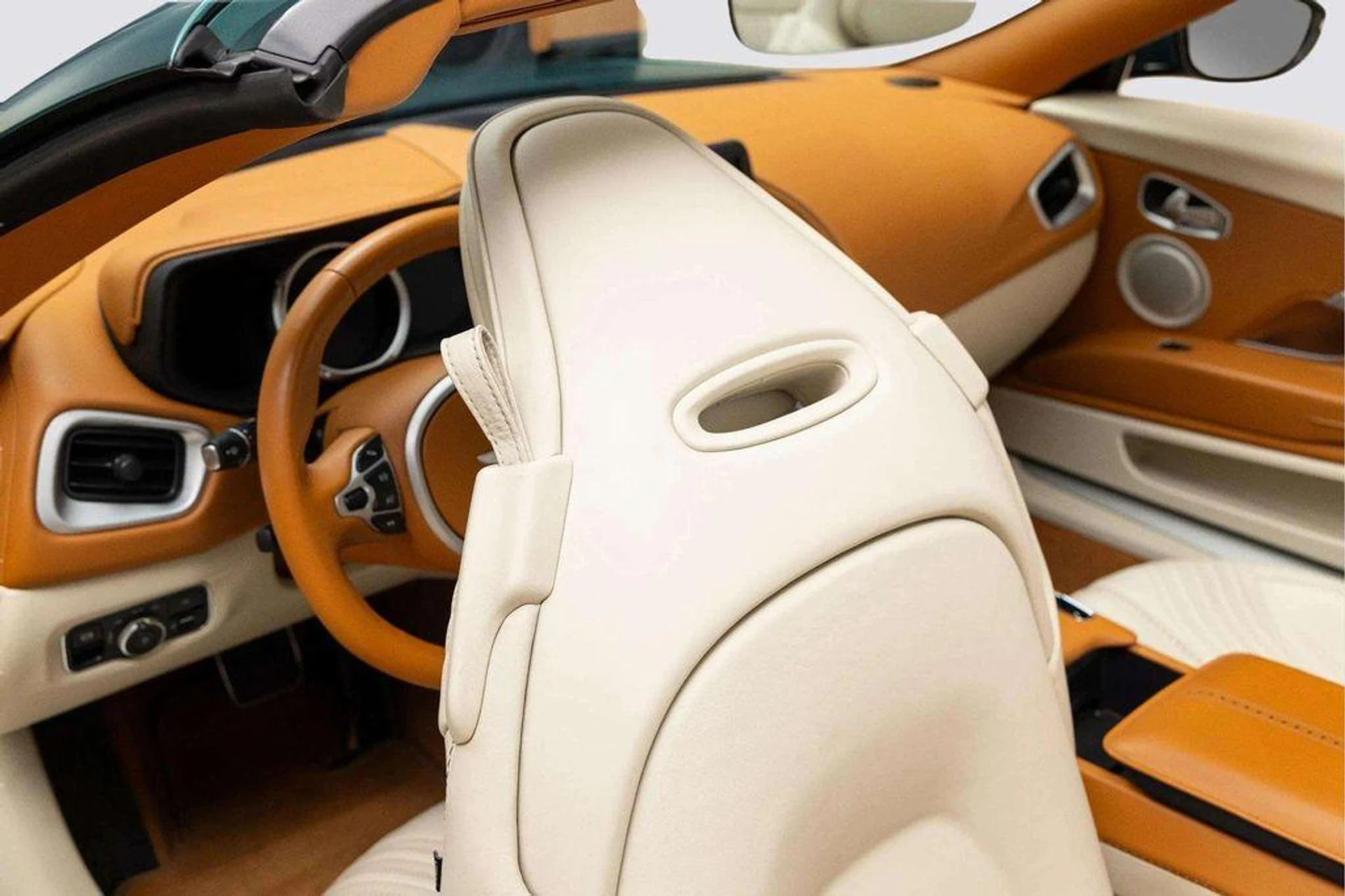 mph037_4028633907_M_f7_LO_Hldv_B8mz_GT_8_WVDY_Rxxu0_a272c615fa