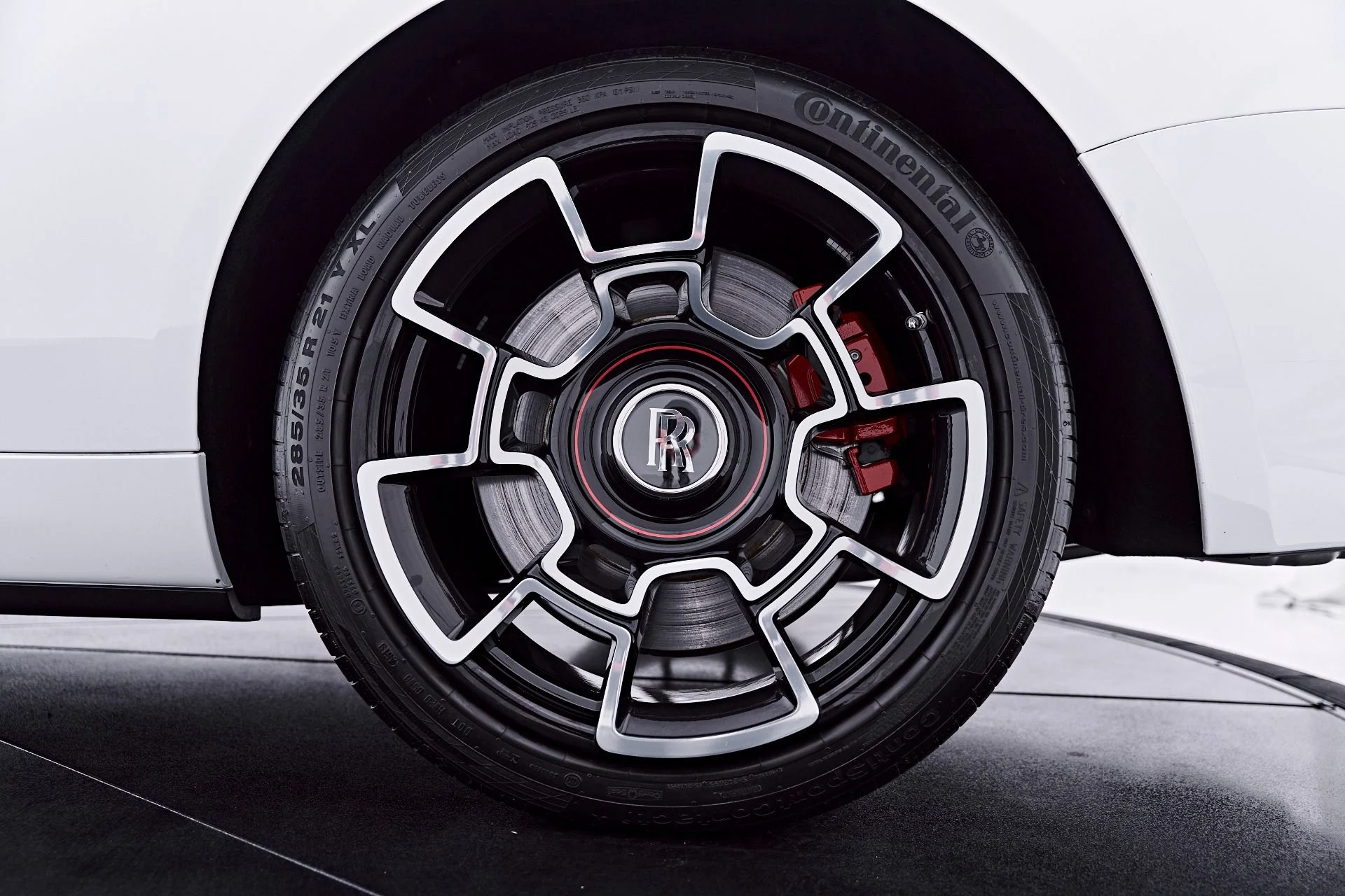 mph037_4029926911_Used_2020_Rolls_Royce_Dawn_Base_1784308172_d966432a7a