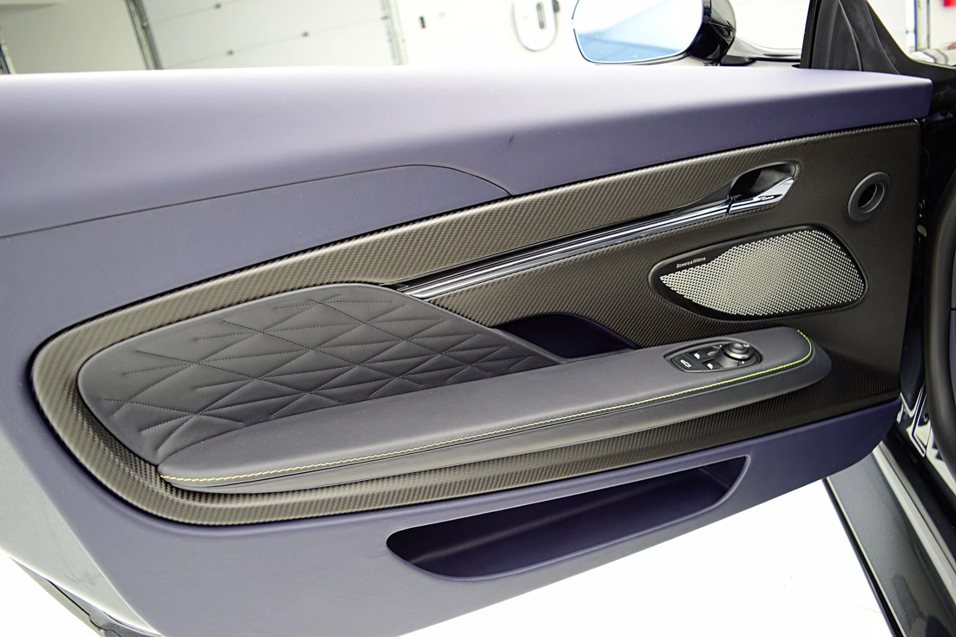 mph037_4046839298_Used_2024_Aston_Martin_DB_12_Coupe_a512c40b47