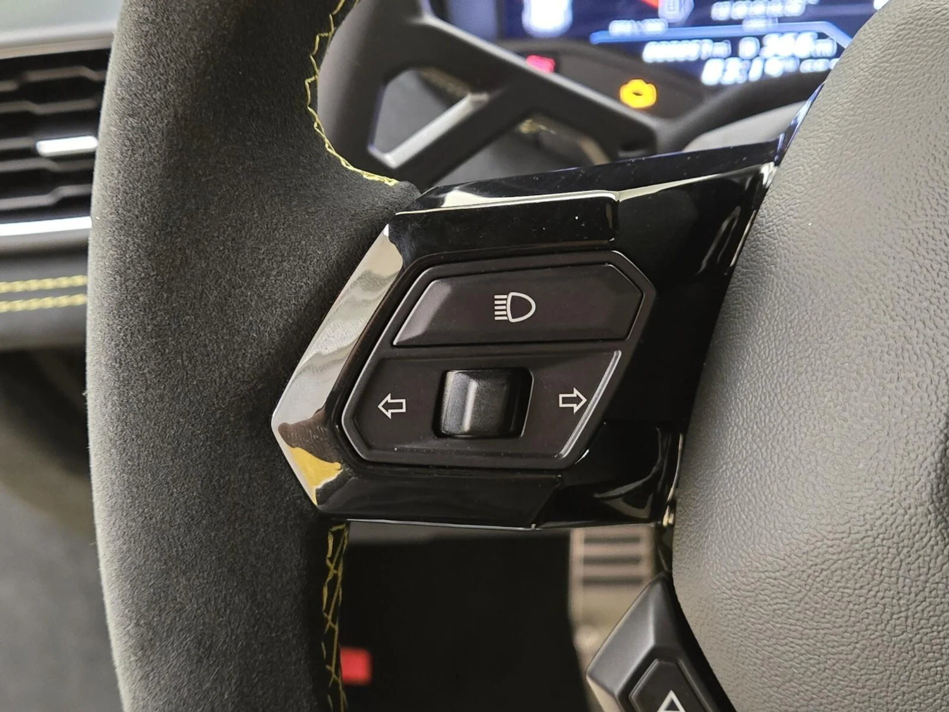 mph037_404703191_Used_2022_Lamborghini_Huracan_STO_1755758951_be88a35dc5