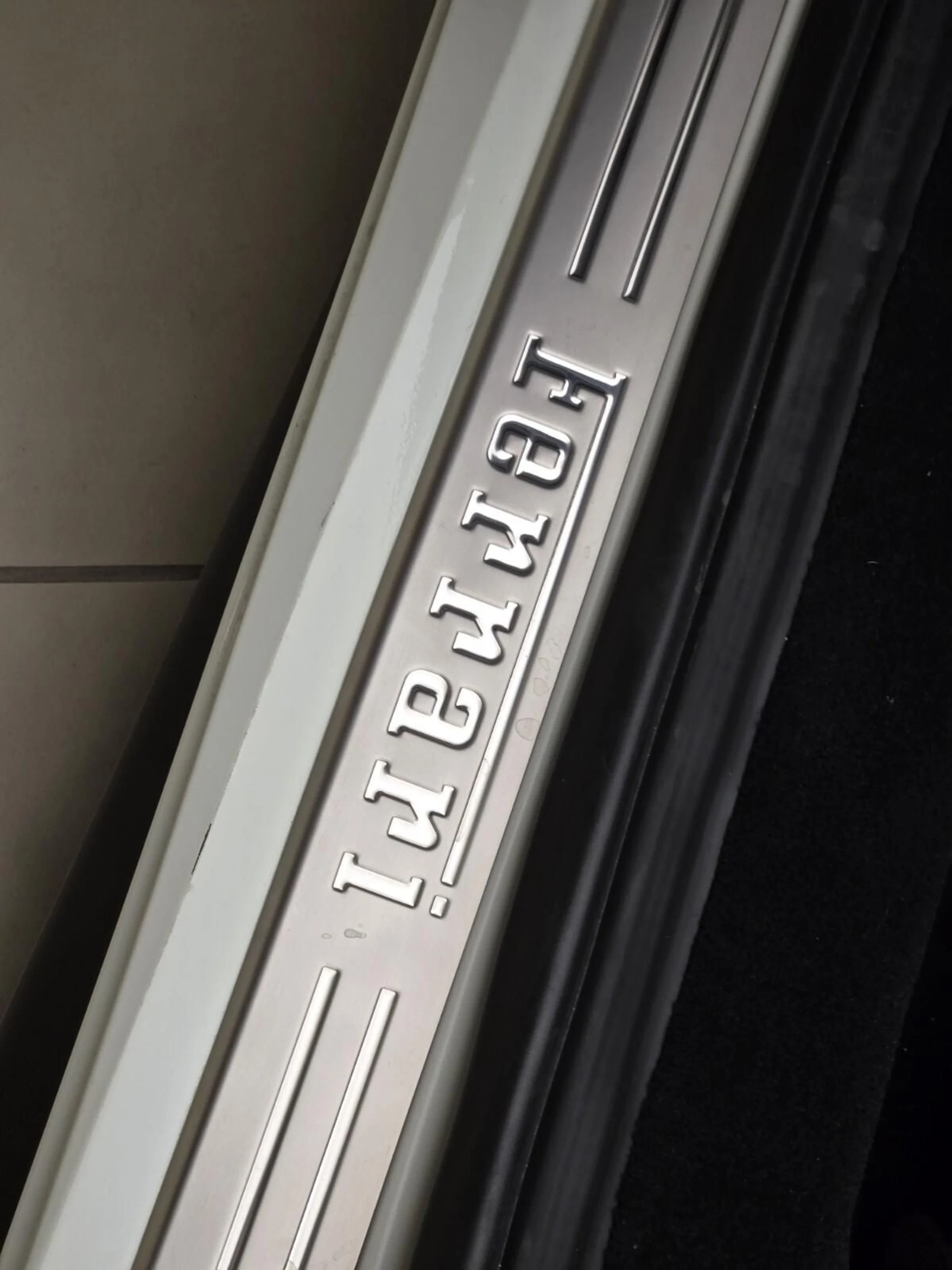 mph037_4048246935_Used_2019_Ferrari_488_Spider_1761634758_41c25fe58d