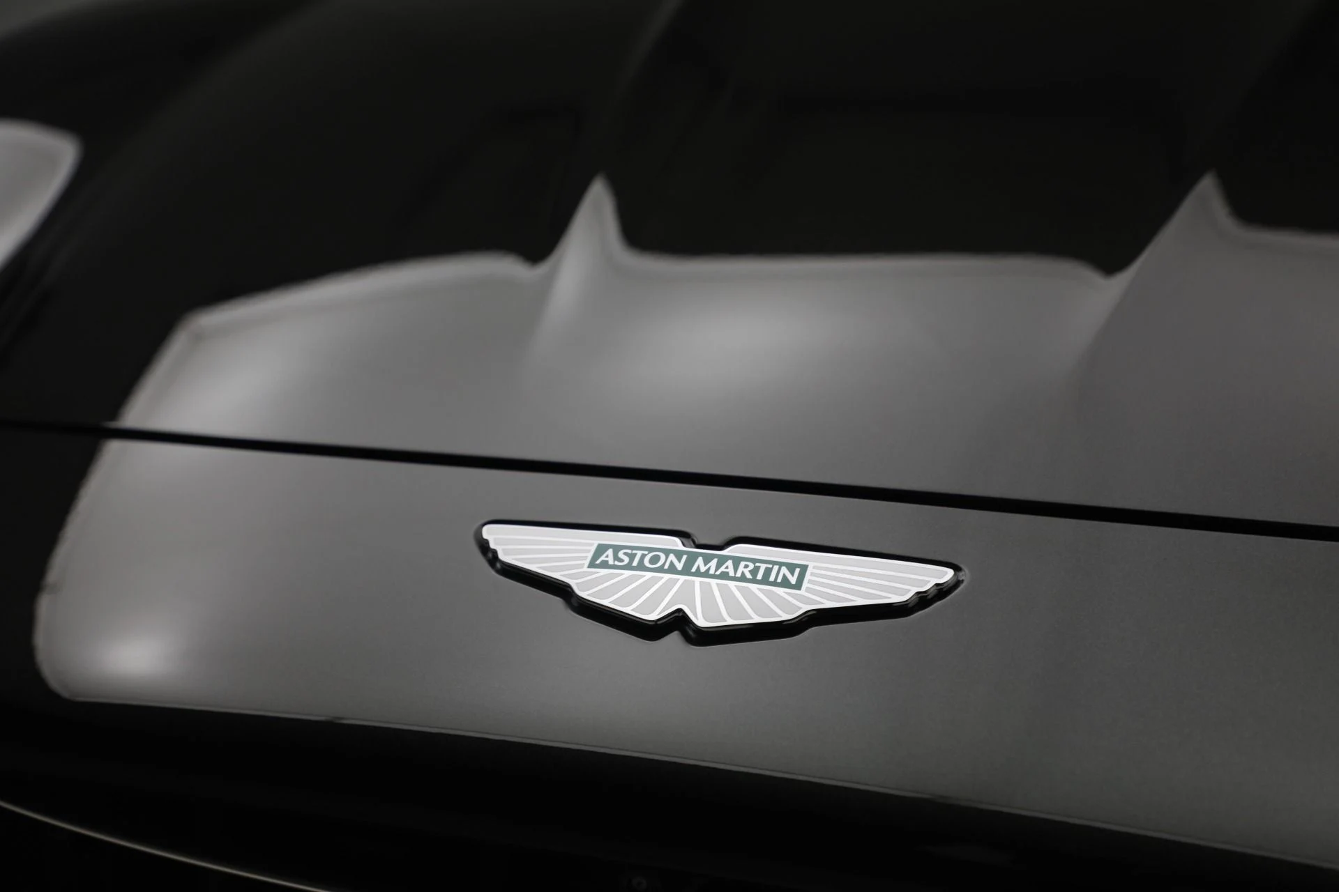 mph037_4052768153_New_2026_Aston_Martin_Vantage_Roadster_1767214554_3ce4ce304c