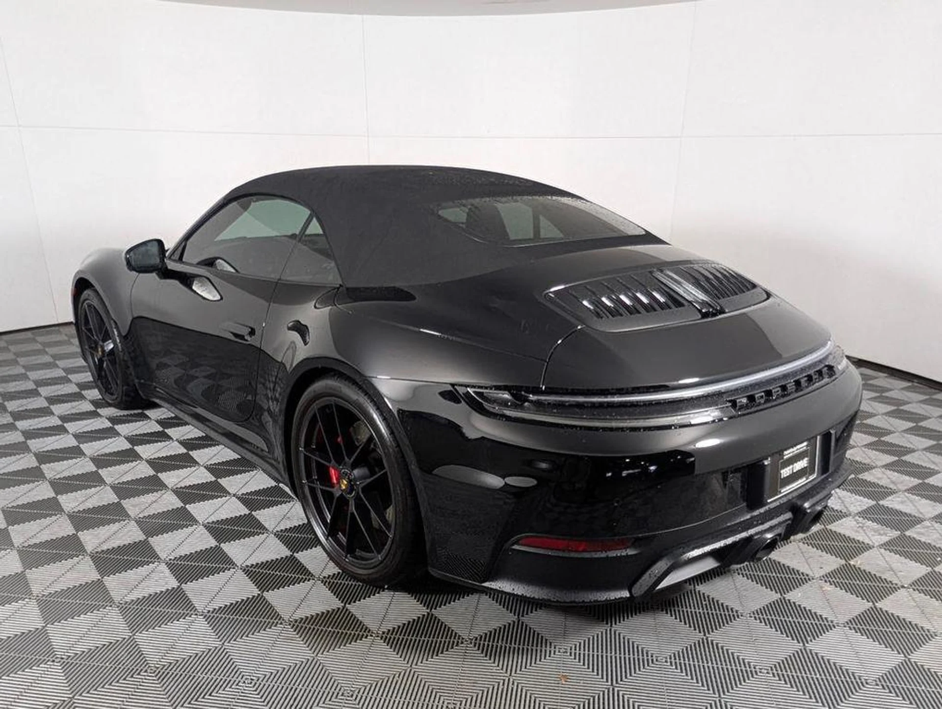 mph037_40536274_F_Imv_h_Ho_P8_Iu0c_Yr_Ra_C_Ds6_JA_1o_8857898967