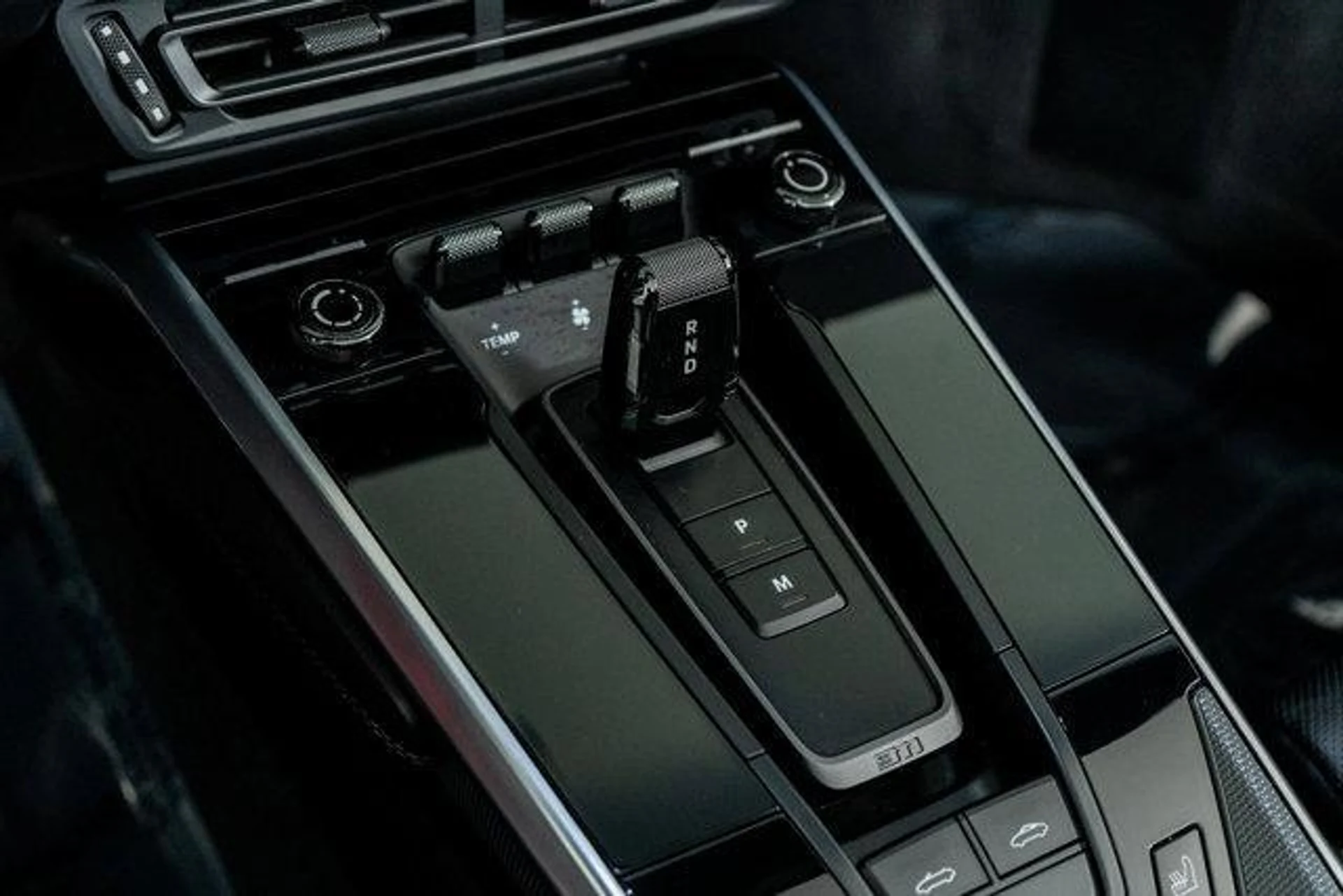 mph037_405912333_w_Yq_Zeu48q_Bq_Jfr_VZM_Gjn_Zvsco_Zg_59db6b3a76