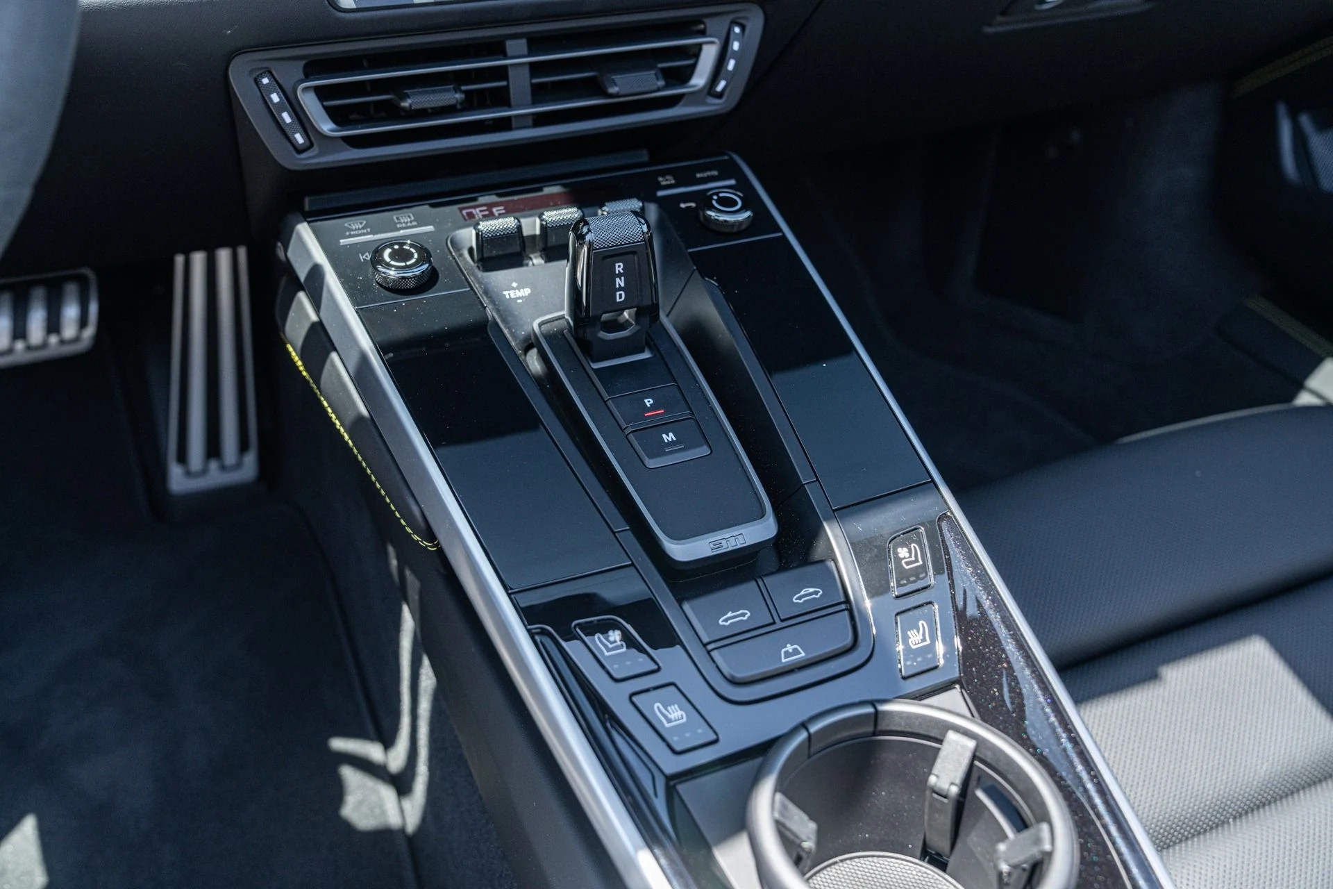 mph037_4071427470_Used_2025_Porsche_911_Turbo_S_1753733833_b9591232ba