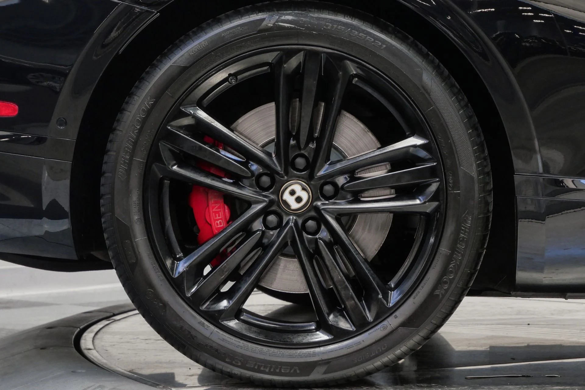 mph037_4073969152_Used_2020_Bentley_Continental_GTC_V8_Blackline_Specification_Front_Seat_Comfort_Specification_1768247283_ddf873cac2