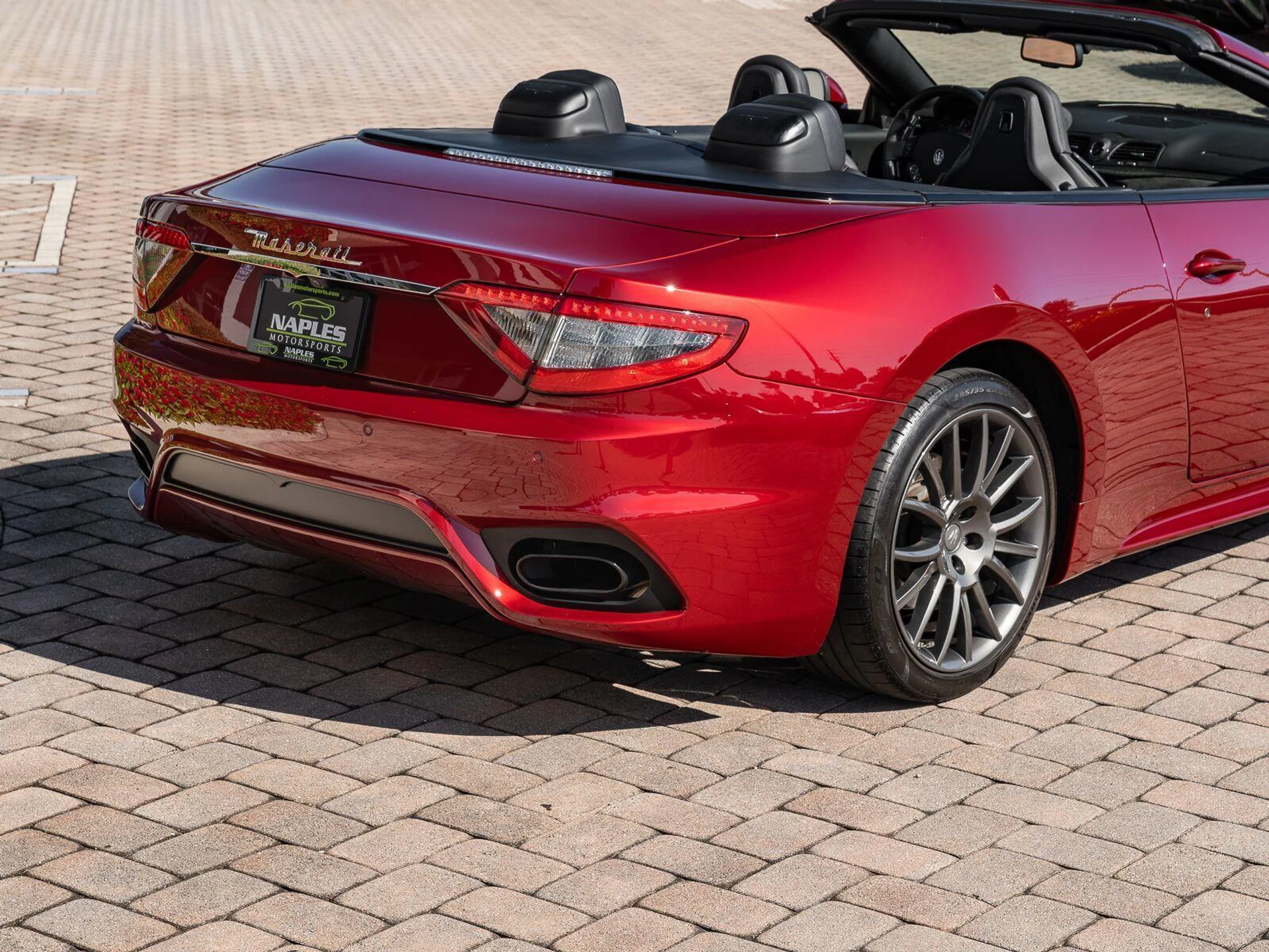mph037_4077295502_Used_2019_Maserati_Gran_Turismo_Convertible_Sport_1792433386_f56e7609f9